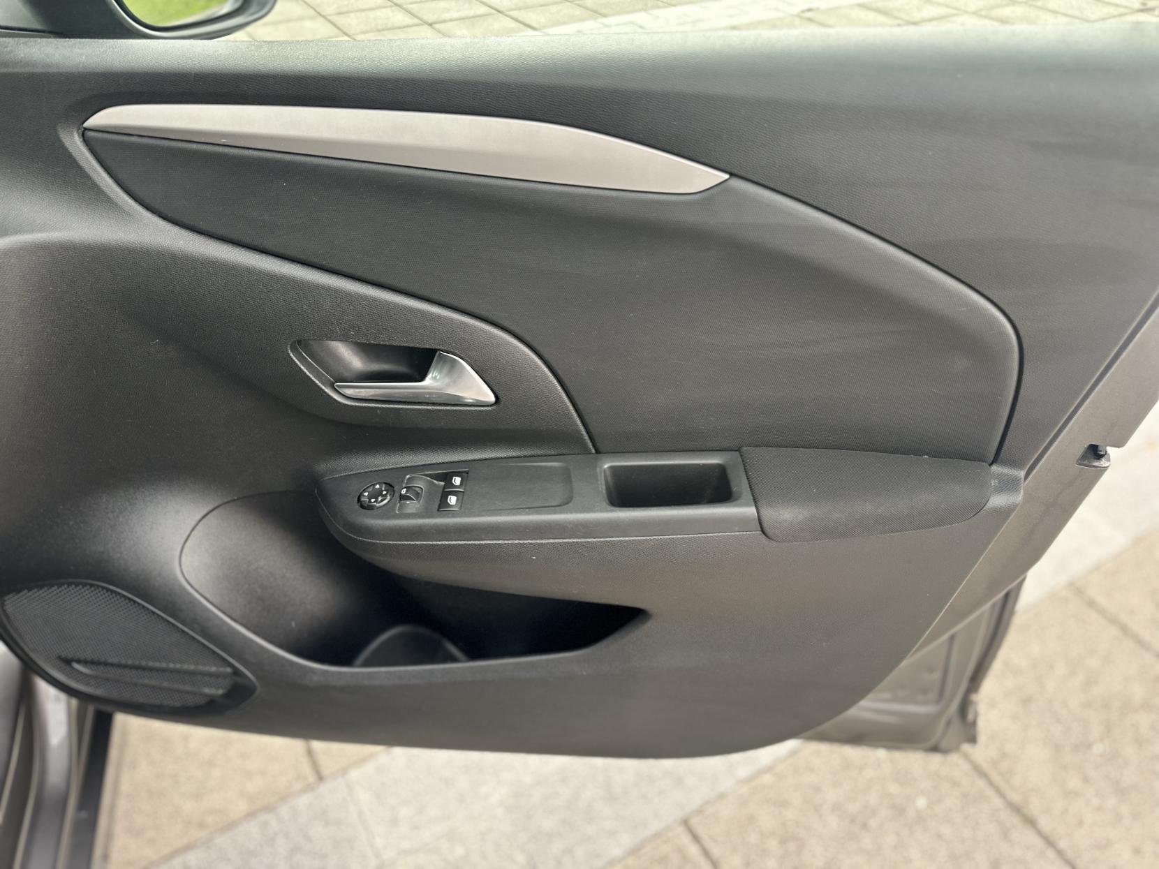 Vauxhall Corsa 1.2 Turbo SE Premium Hatchback 5dr Petrol Auto Euro 6 (s/s) (100 ps)