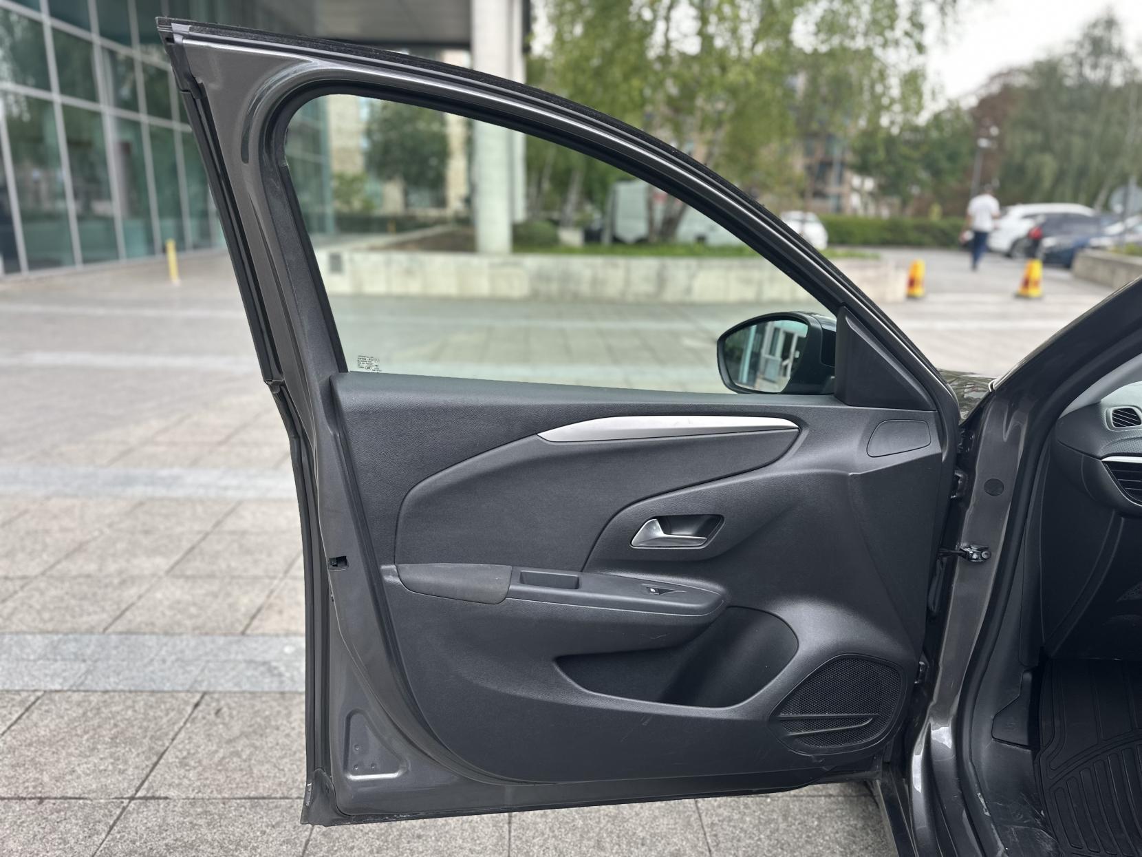 Vauxhall Corsa 1.2 Turbo SE Premium Hatchback 5dr Petrol Auto Euro 6 (s/s) (100 ps)