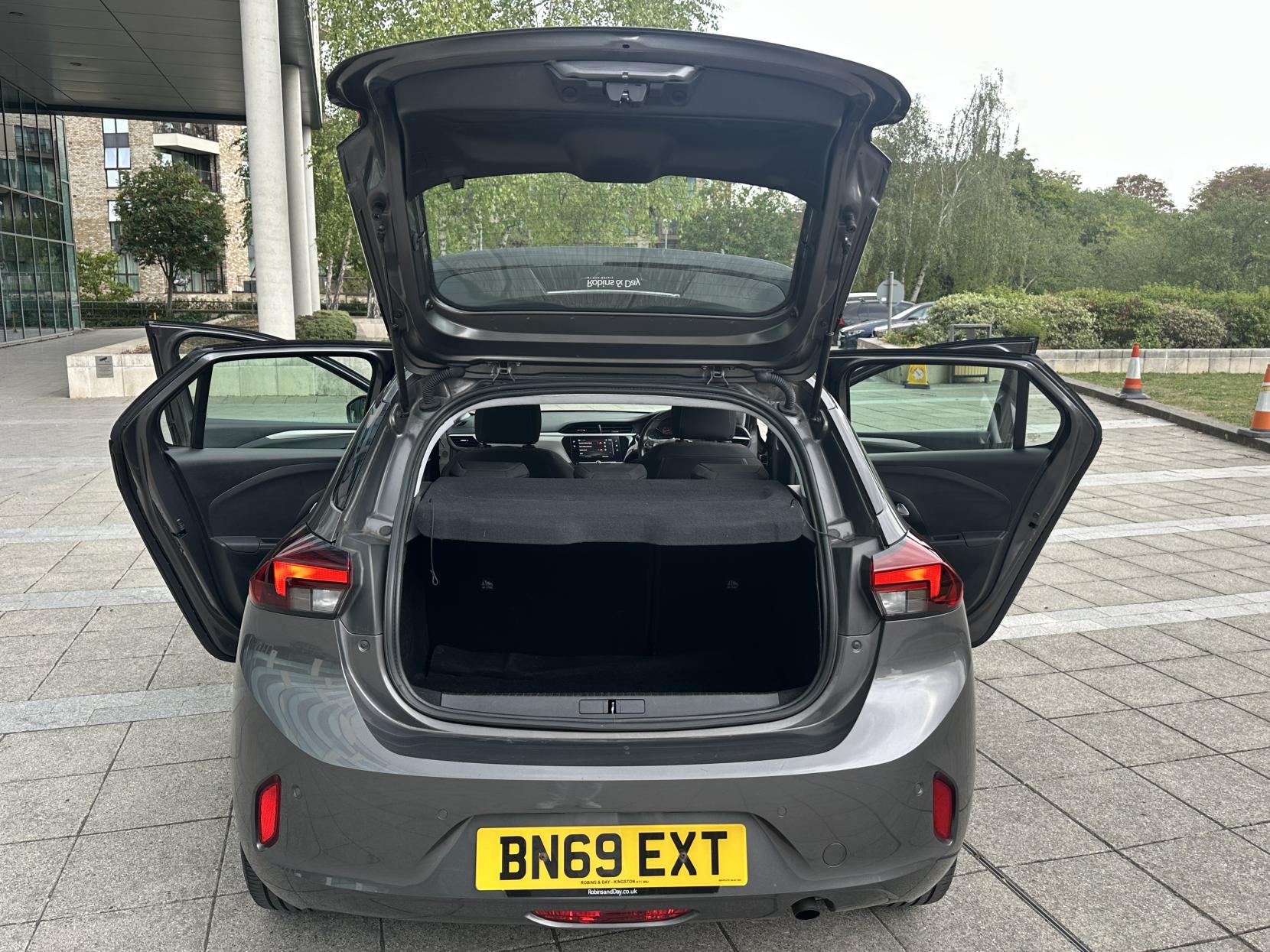 Vauxhall Corsa 1.2 Turbo SE Premium Hatchback 5dr Petrol Auto Euro 6 (s/s) (100 ps)