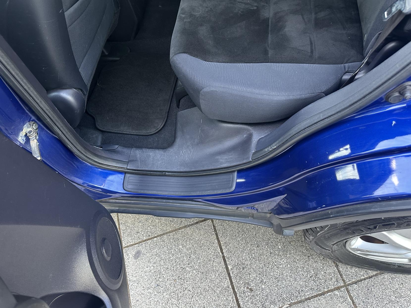Honda CR-V 2.0 i-VTEC SE Plus SUV 5dr Petrol Auto 4WD Euro 5 (150 ps)