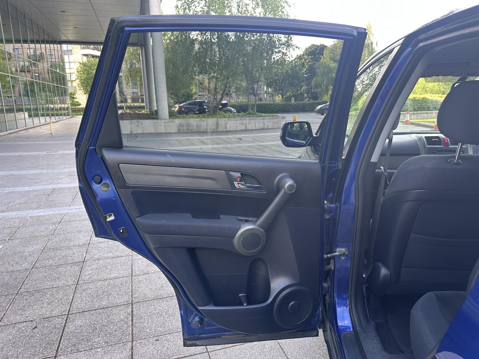 Honda CR-V 2.0 i-VTEC SE Plus SUV 5dr Petrol Auto 4WD Euro 5 (150 ps)