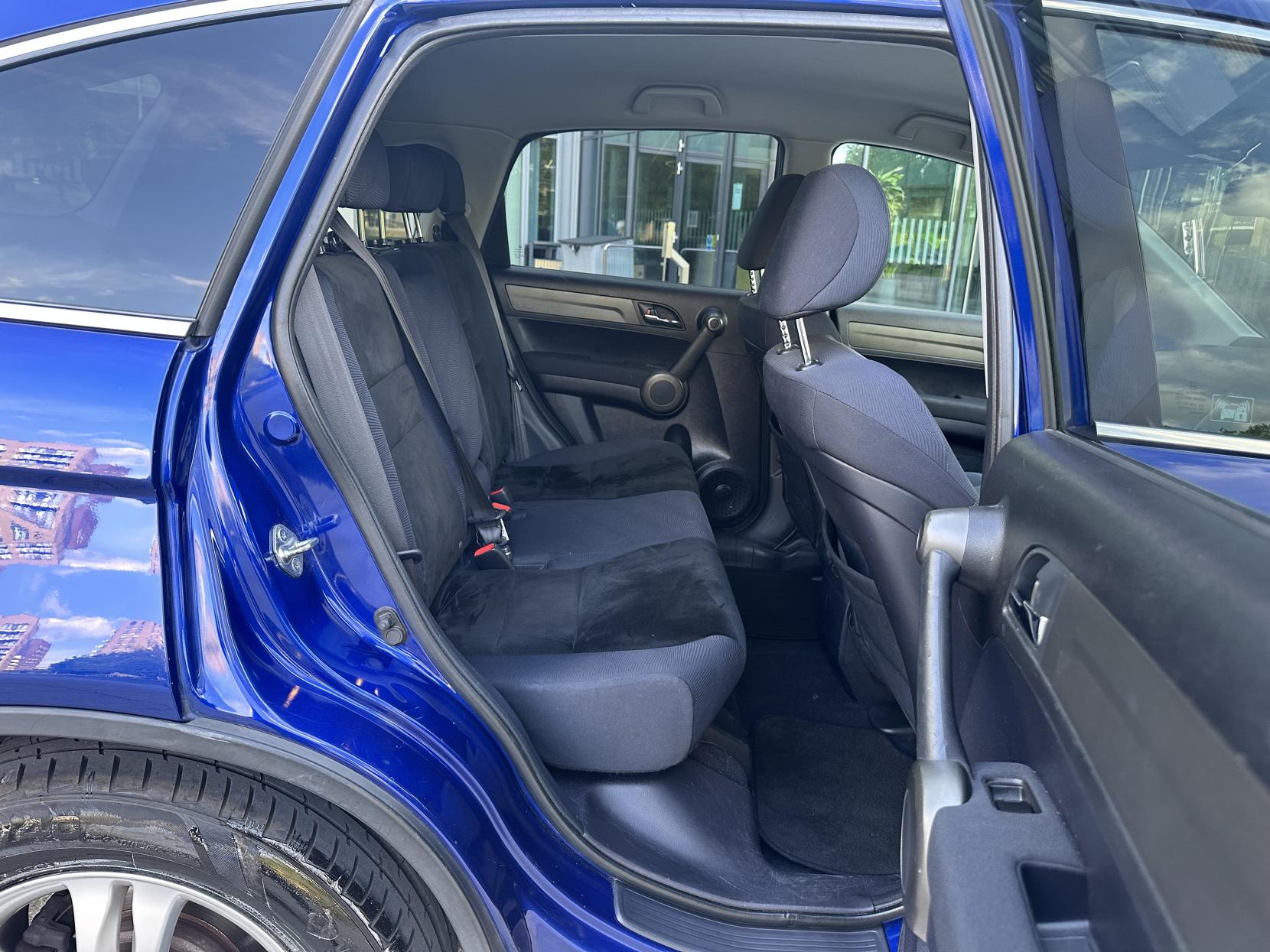 Honda CR-V 2.0 i-VTEC SE Plus SUV 5dr Petrol Auto 4WD Euro 5 (150 ps)