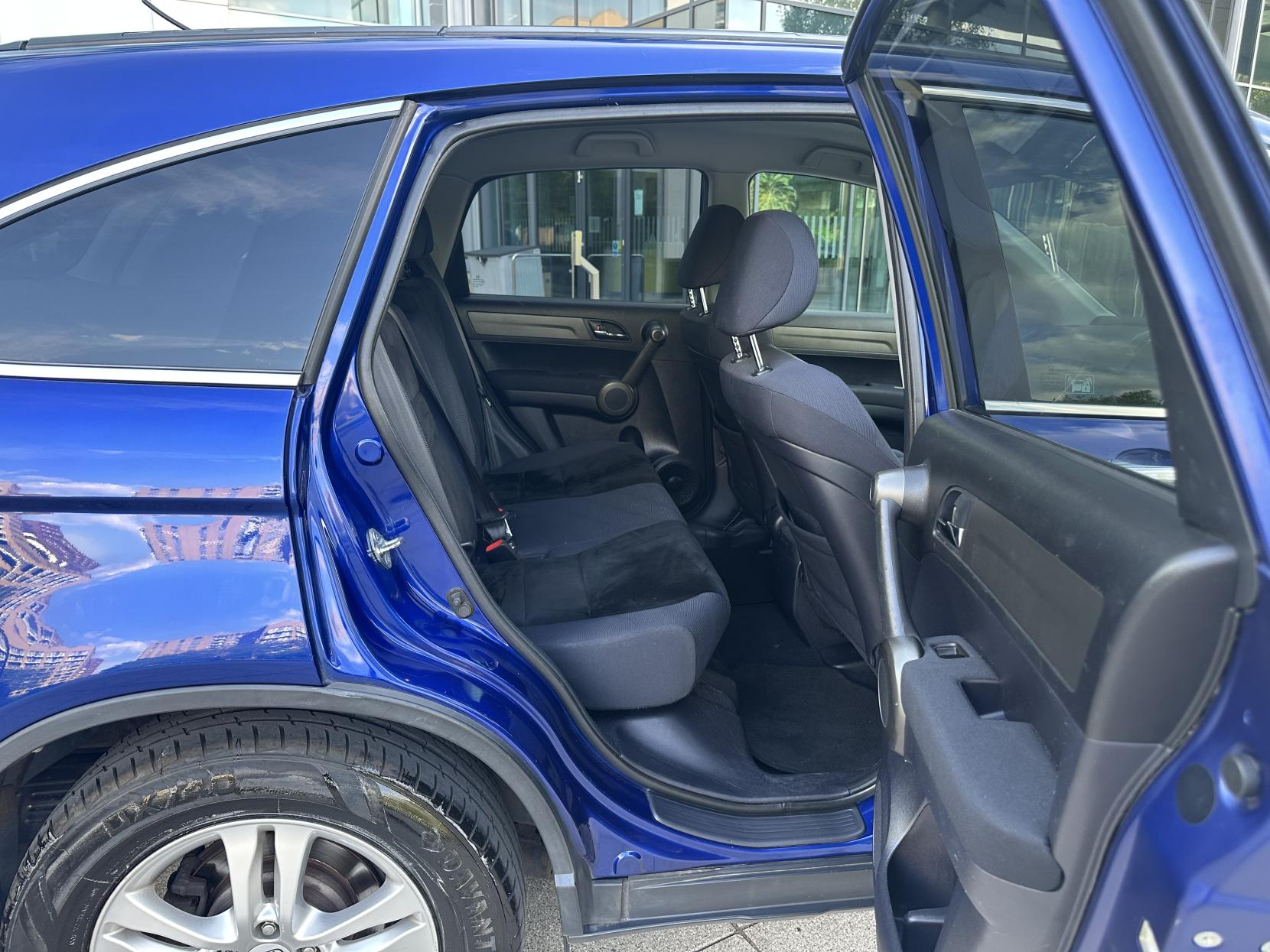 Honda CR-V 2.0 i-VTEC SE Plus SUV 5dr Petrol Auto 4WD Euro 5 (150 ps)