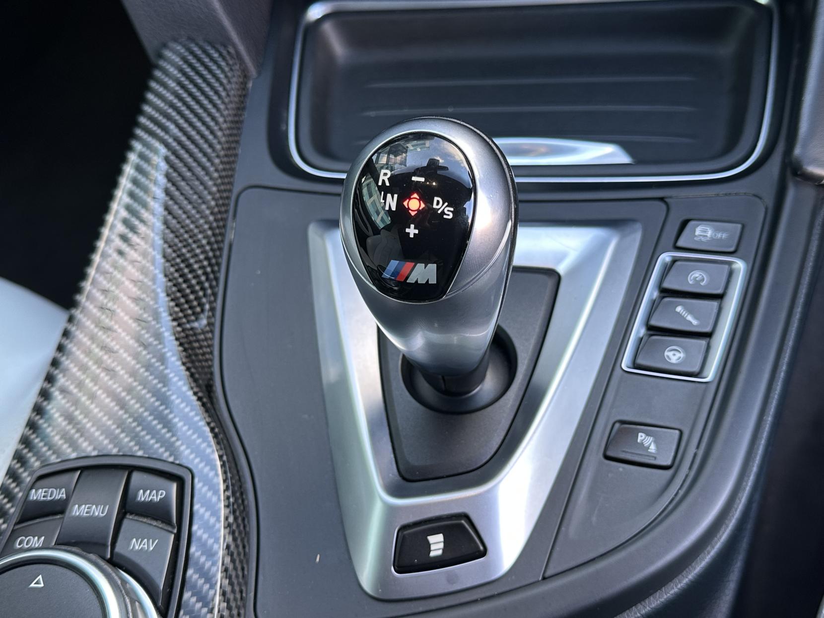 BMW M4 3.0 BiTurbo Coupe 2dr Petrol DCT Euro 6 (s/s) (431 ps)