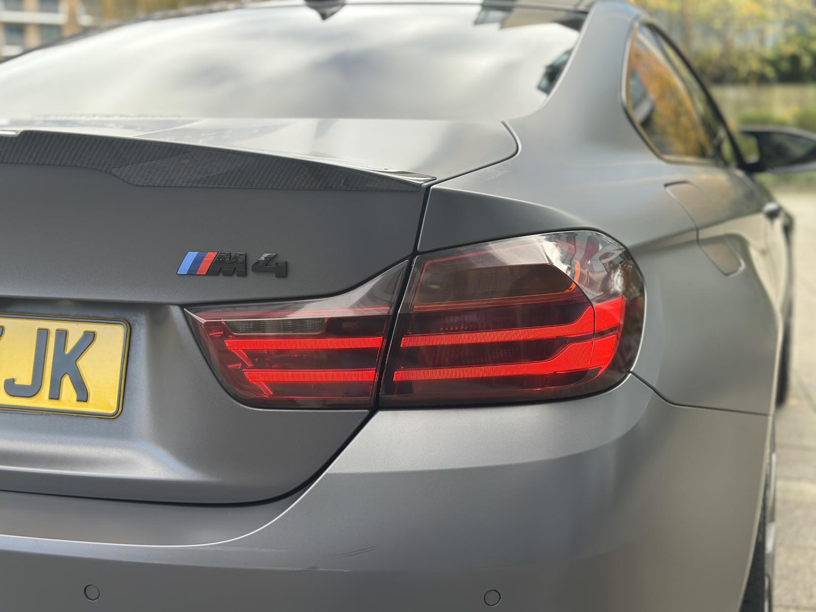 BMW M4 3.0 BiTurbo Coupe 2dr Petrol DCT Euro 6 (s/s) (431 ps)