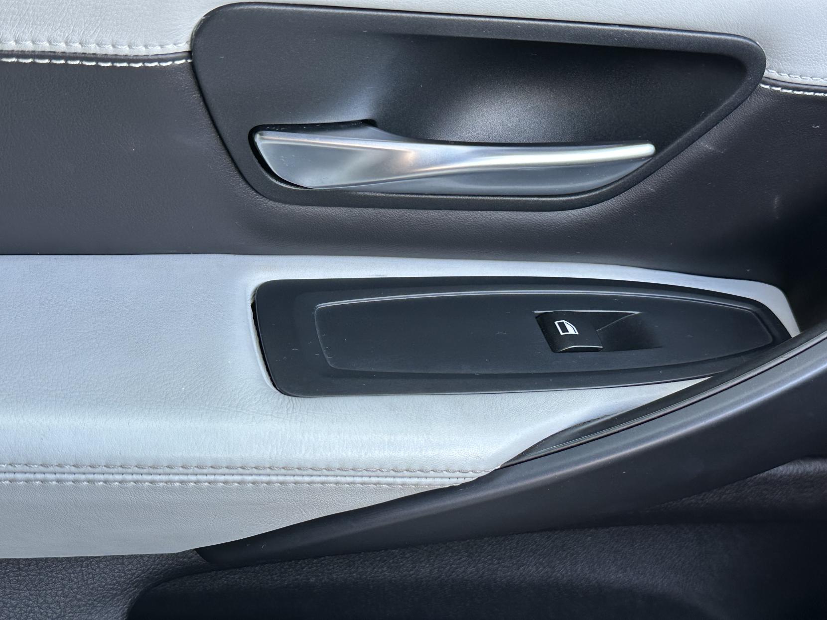 BMW M4 3.0 BiTurbo Coupe 2dr Petrol DCT Euro 6 (s/s) (431 ps)