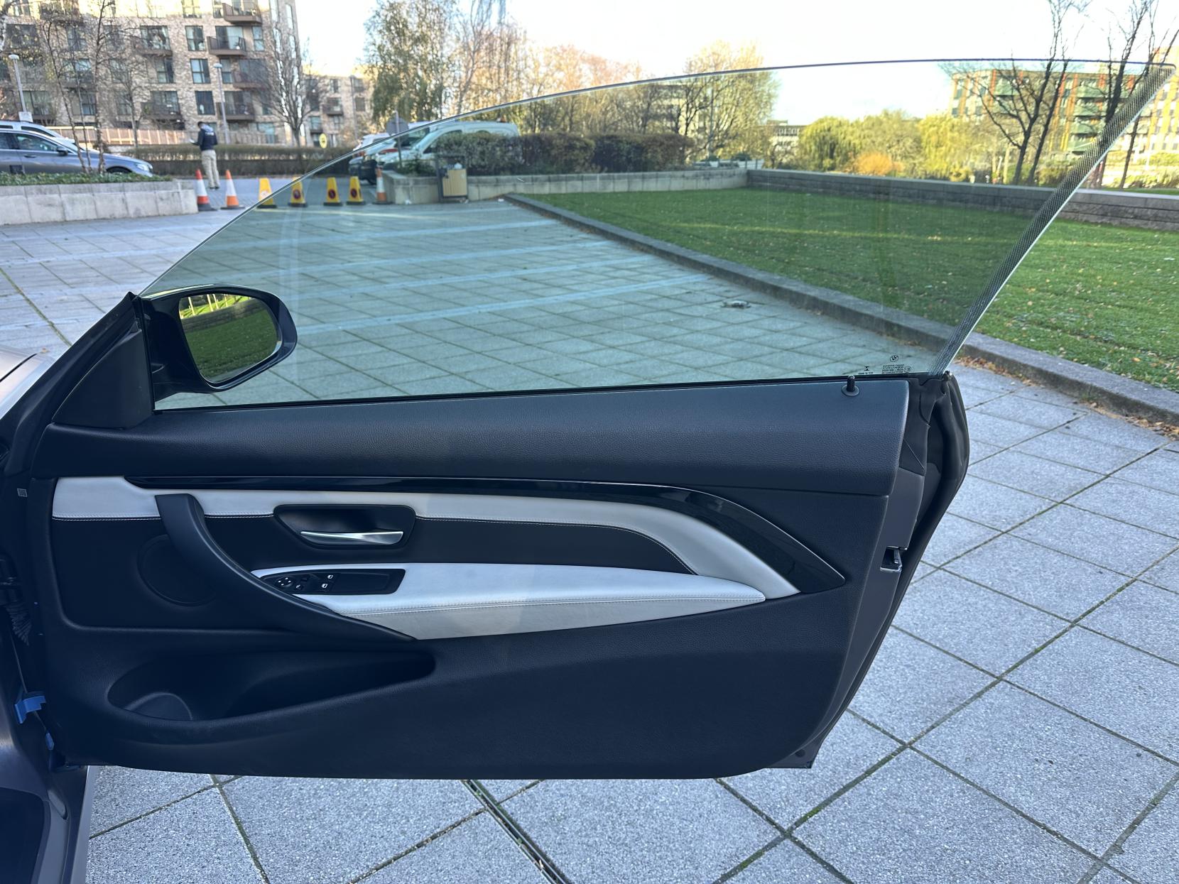 BMW M4 3.0 BiTurbo Coupe 2dr Petrol DCT Euro 6 (s/s) (431 ps)