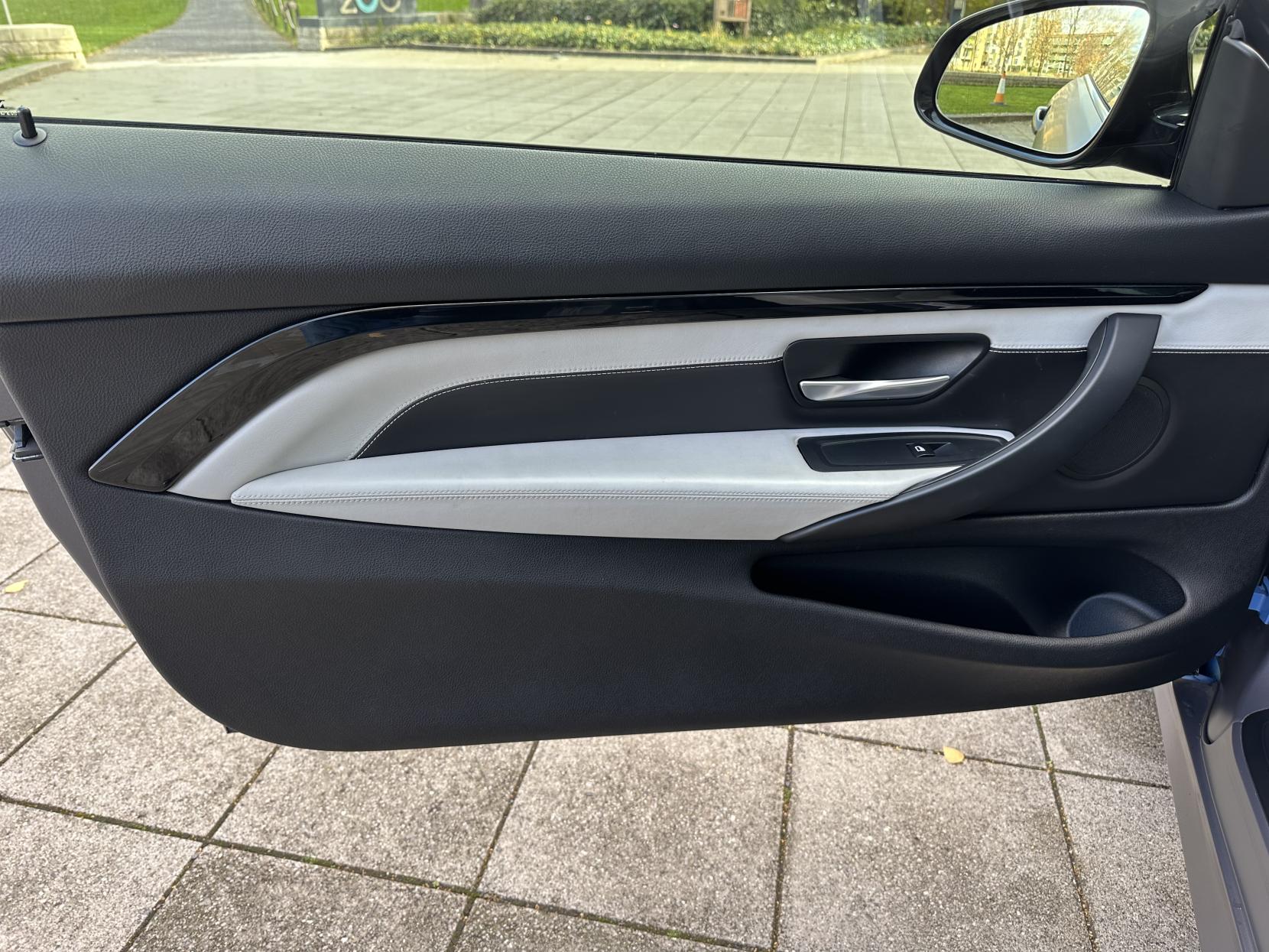 BMW M4 3.0 BiTurbo Coupe 2dr Petrol DCT Euro 6 (s/s) (431 ps)