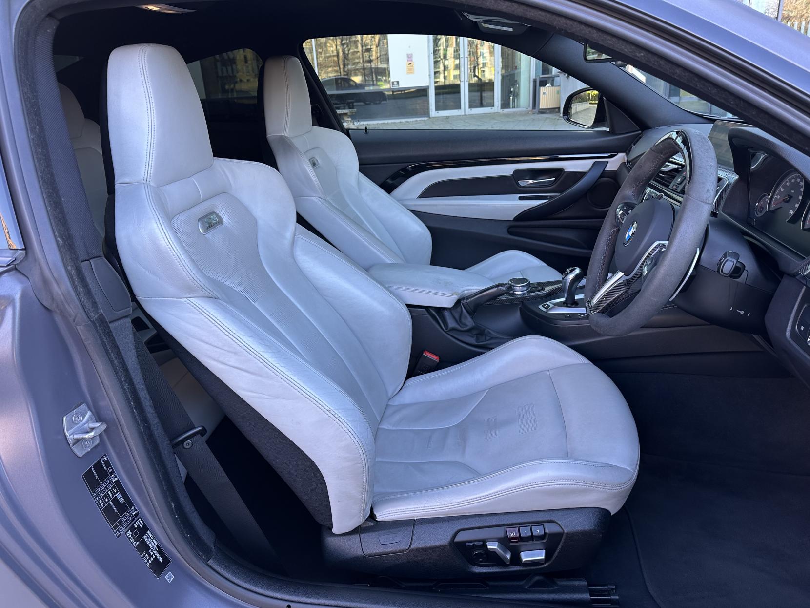 BMW M4 3.0 BiTurbo Coupe 2dr Petrol DCT Euro 6 (s/s) (431 ps)