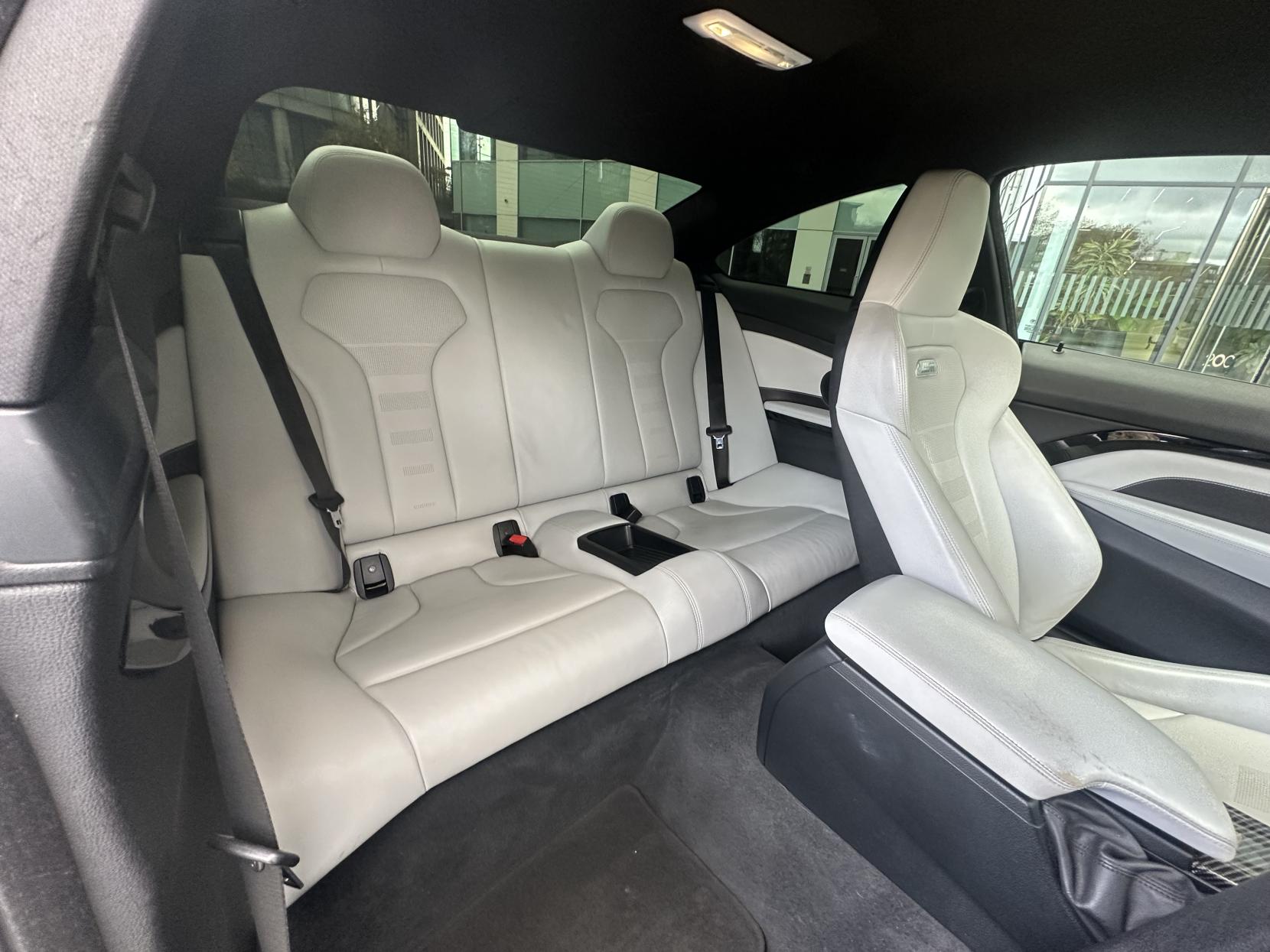 BMW M4 3.0 BiTurbo Coupe 2dr Petrol DCT Euro 6 (s/s) (431 ps)