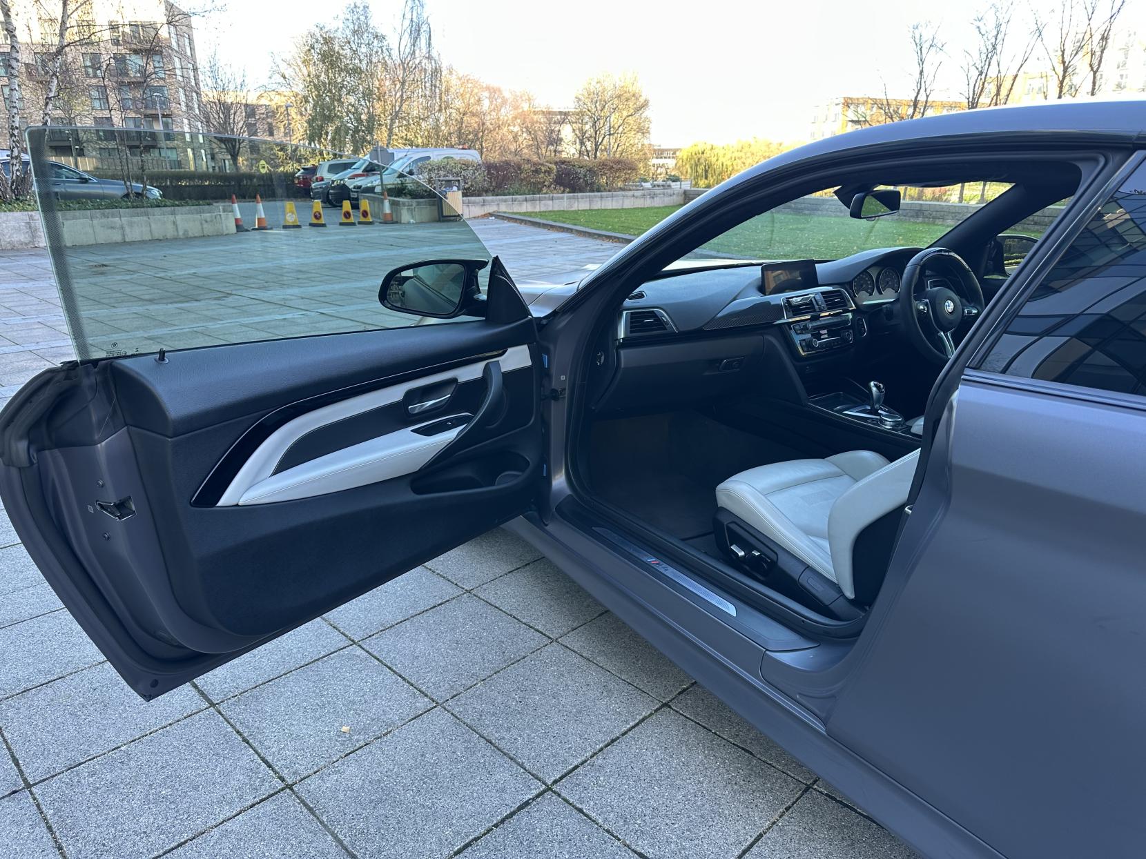 BMW M4 3.0 BiTurbo Coupe 2dr Petrol DCT Euro 6 (s/s) (431 ps)