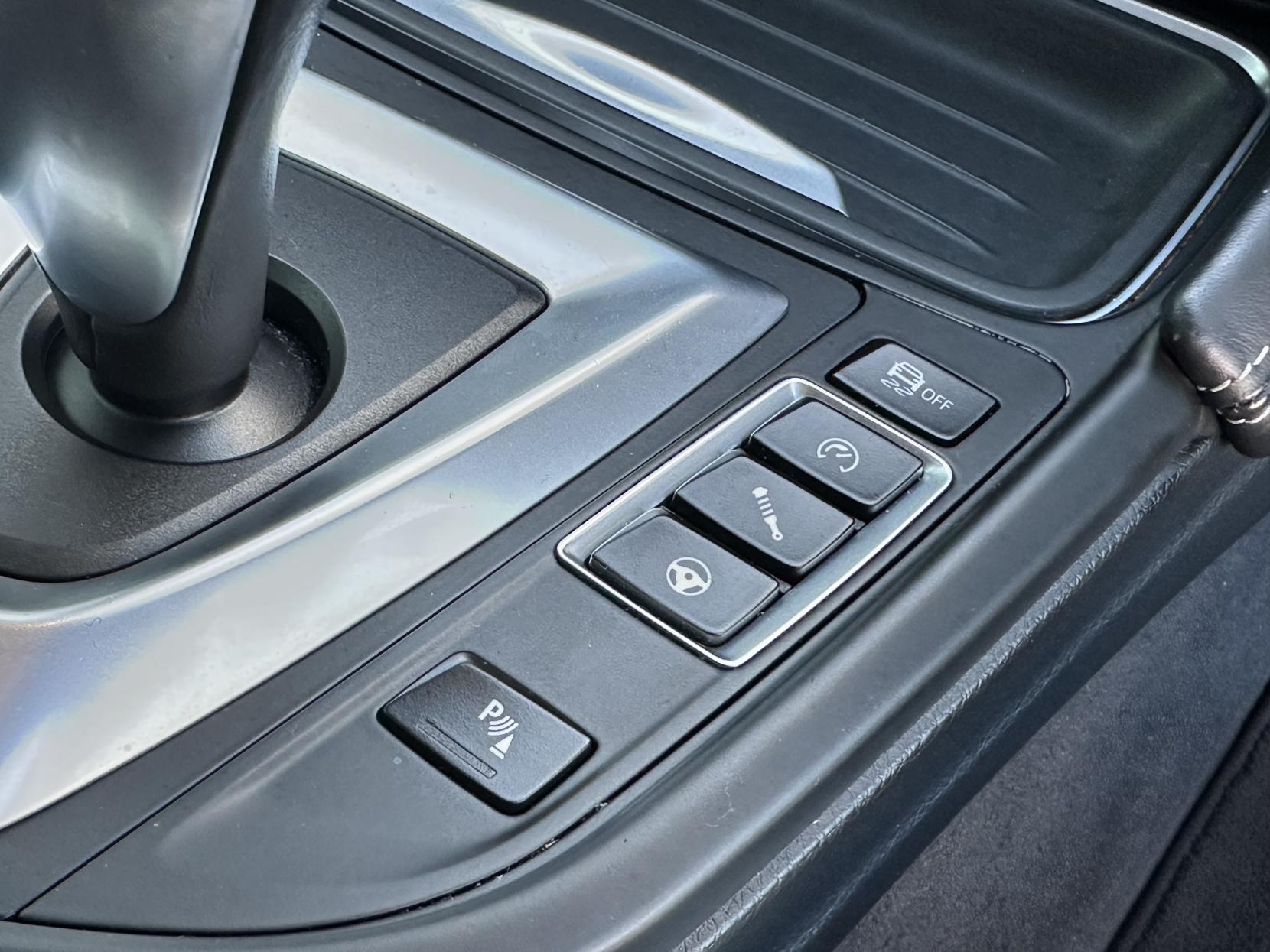 BMW M4 3.0 BiTurbo Coupe 2dr Petrol DCT Euro 6 (s/s) (431 ps)