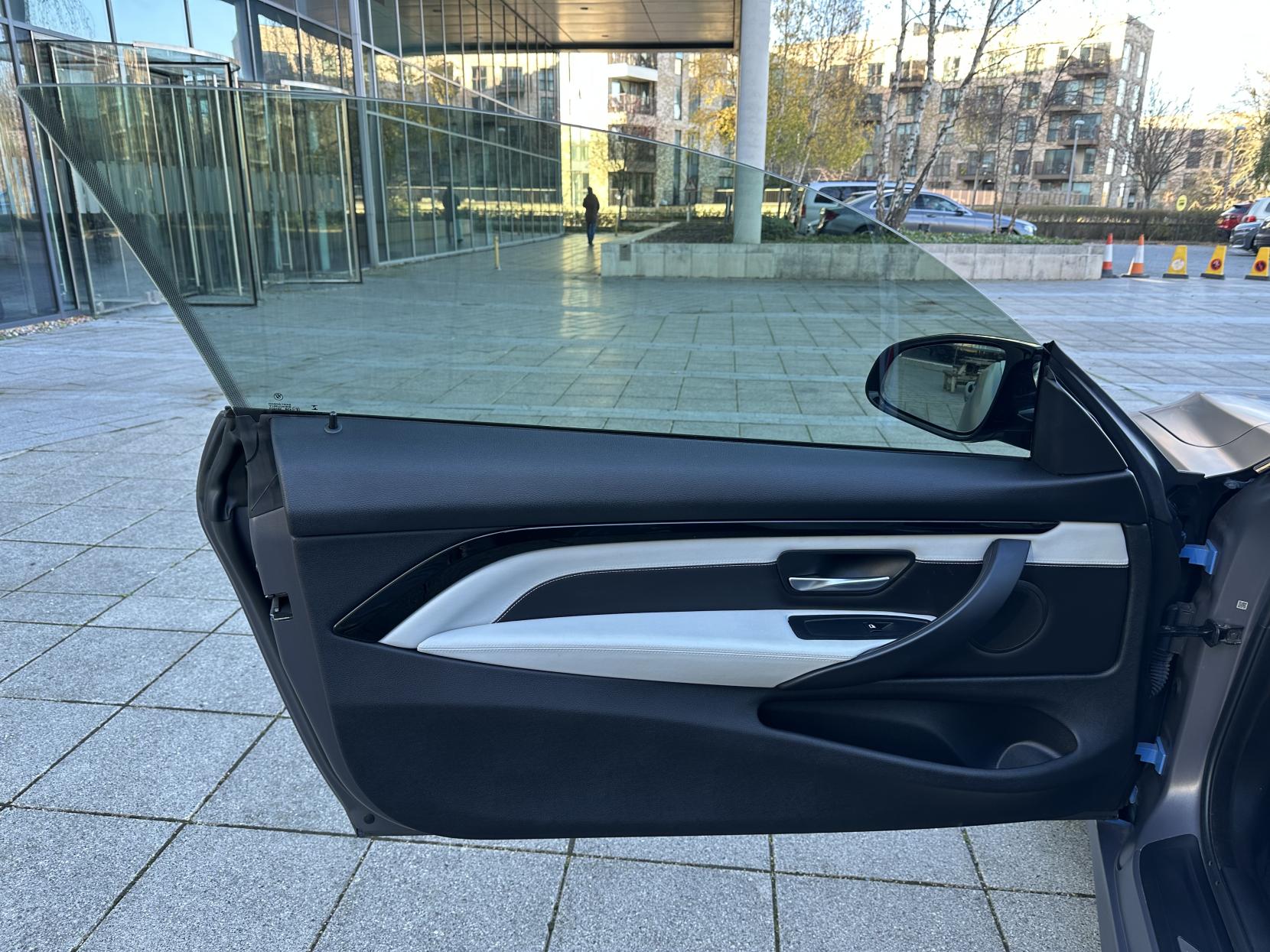 BMW M4 3.0 BiTurbo Coupe 2dr Petrol DCT Euro 6 (s/s) (431 ps)