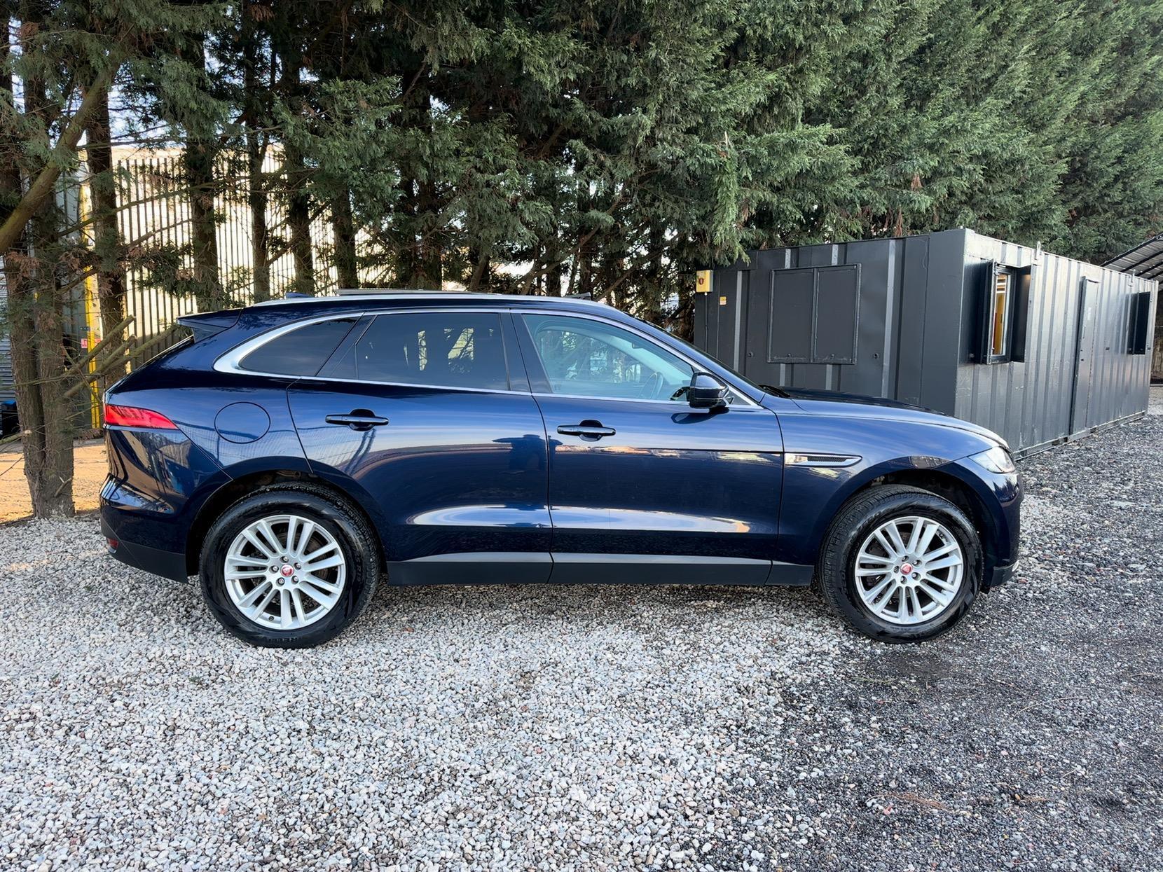 Jaguar F-PACE 2.0 D180 Portfolio SUV 5dr Diesel Auto AWD Euro 6 (s/s) (180 ps)