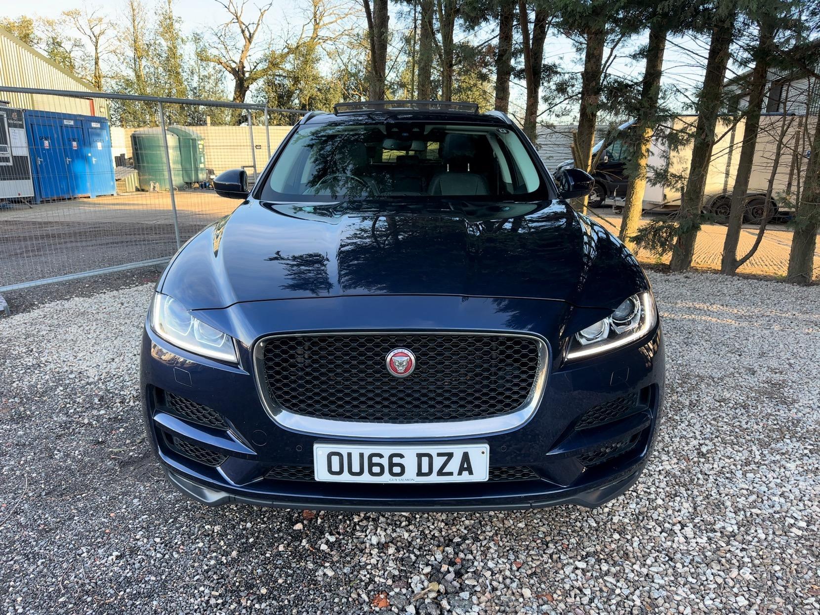 Jaguar F-PACE 2.0 D180 Portfolio SUV 5dr Diesel Auto AWD Euro 6 (s/s) (180 ps)