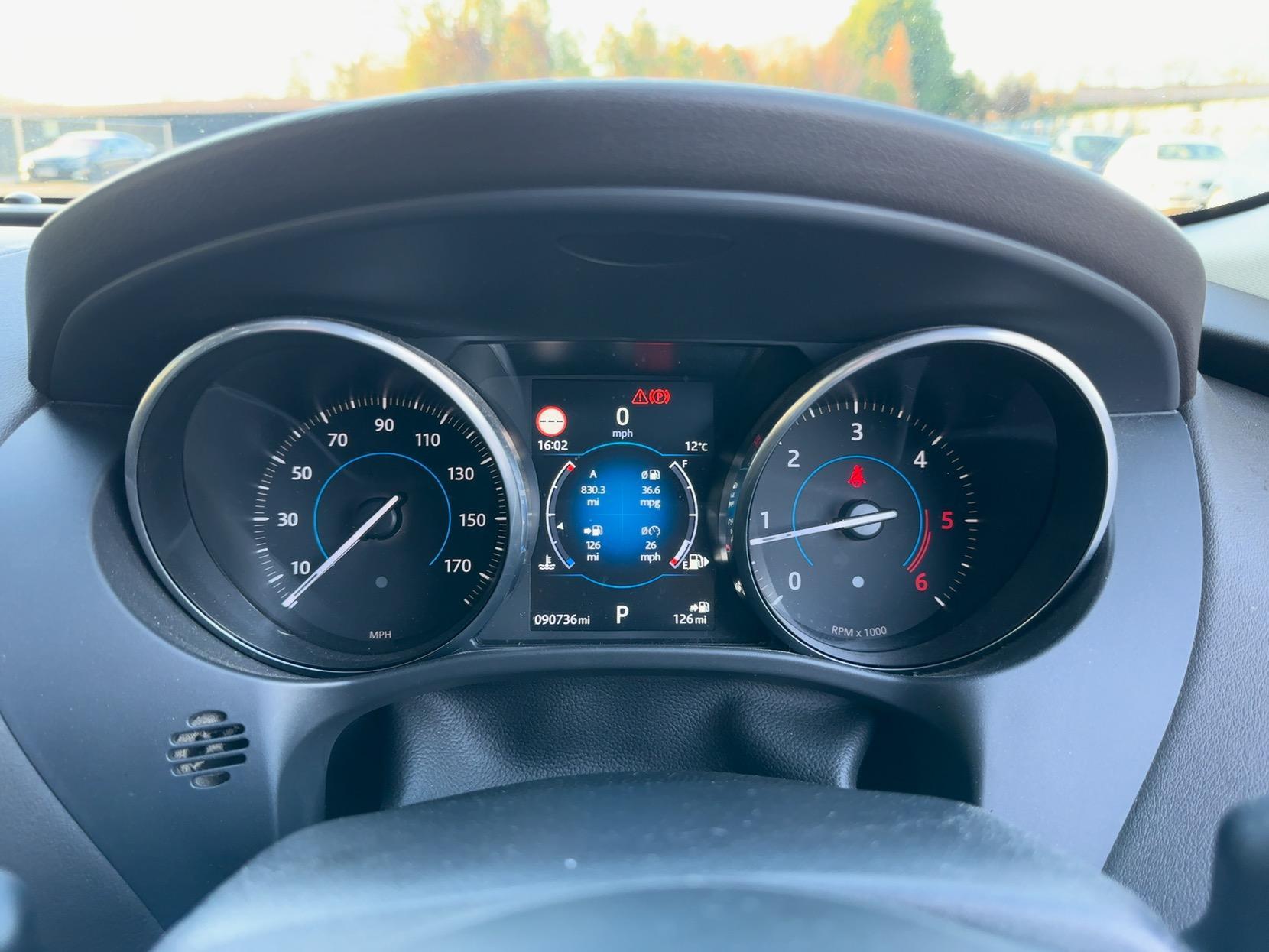 Jaguar F-PACE 2.0 D180 Portfolio SUV 5dr Diesel Auto AWD Euro 6 (s/s) (180 ps)