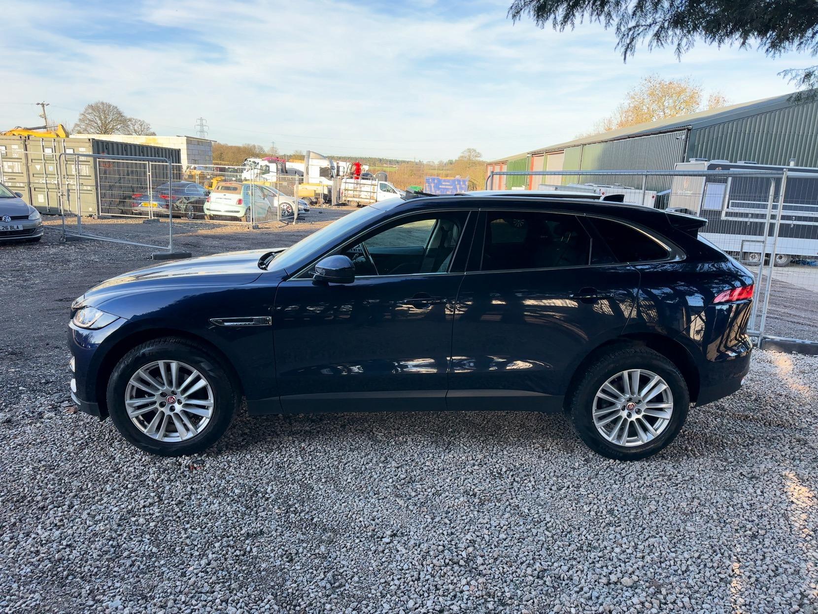 Jaguar F-PACE 2.0 D180 Portfolio SUV 5dr Diesel Auto AWD Euro 6 (s/s) (180 ps)