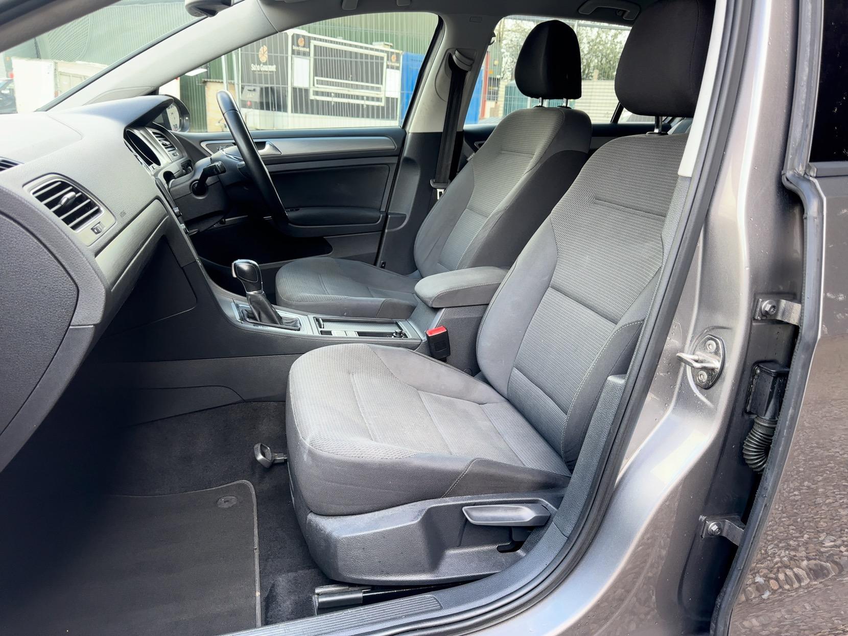 Volkswagen Golf 1.4 TSI BlueMotion Tech SE Hatchback 5dr Petrol DSG Euro 5 (s/s) (122 ps)