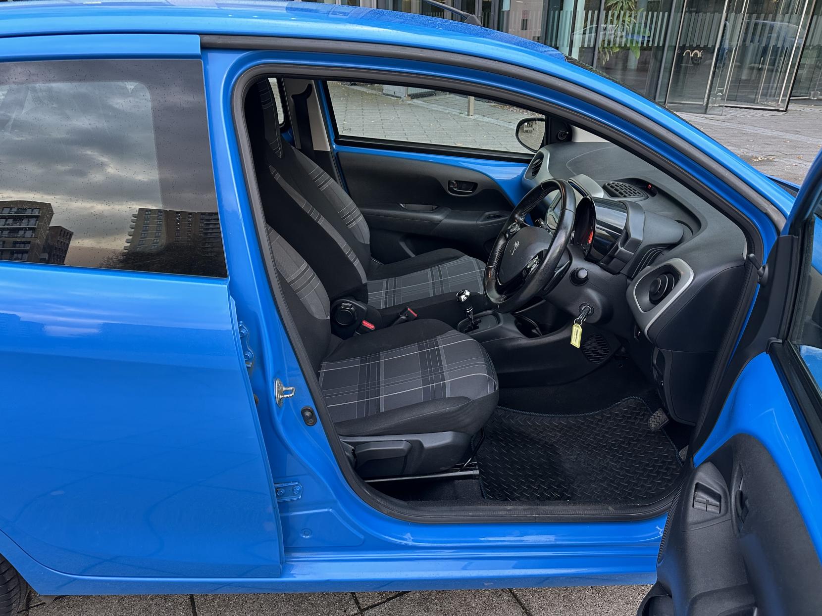 Peugeot 108 1.0 Active Hatchback 5dr Petrol 2 Tronic Euro 6 (68 ps)