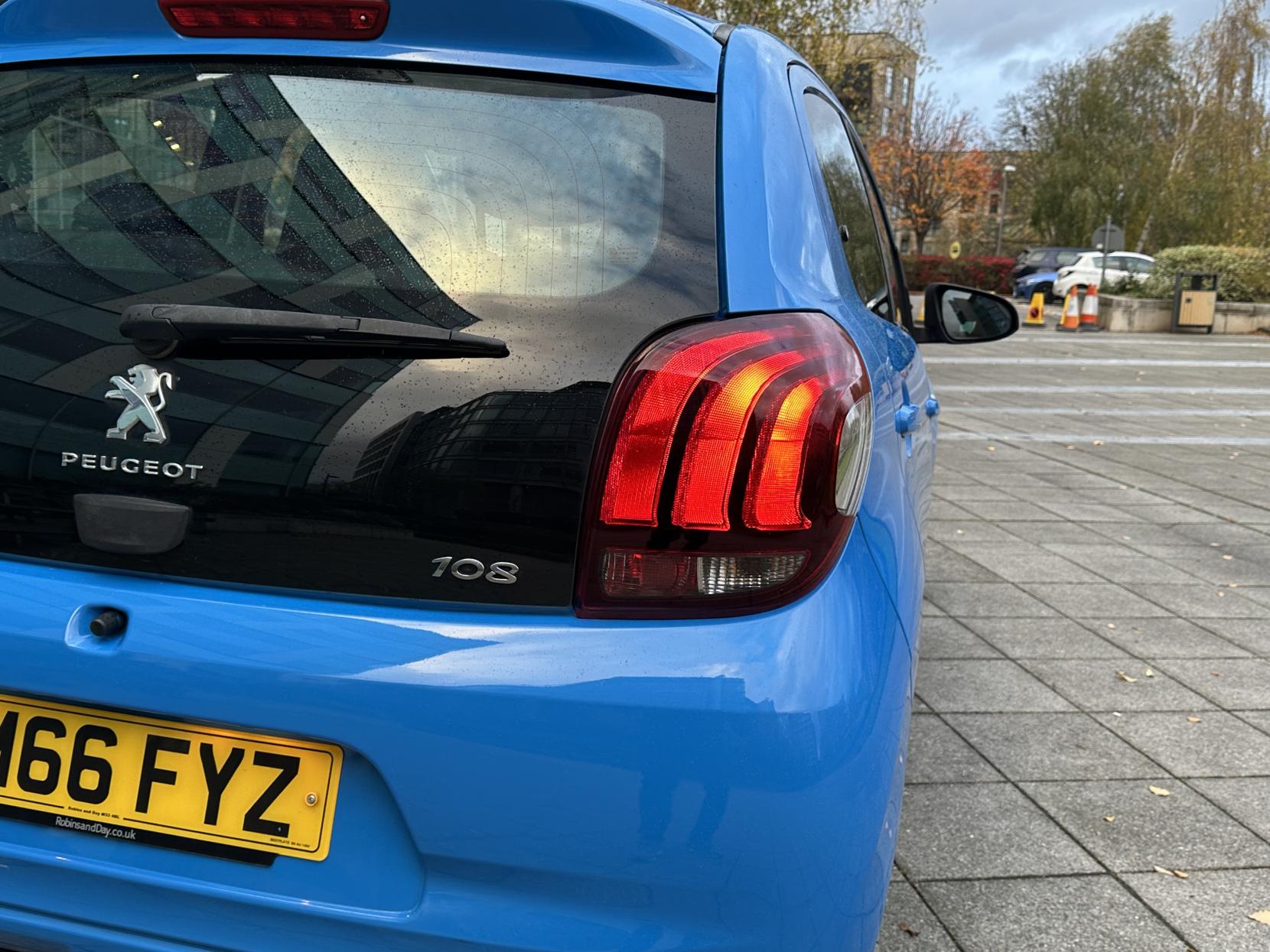 Peugeot 108 1.0 Active Hatchback 5dr Petrol 2 Tronic Euro 6 (68 ps)