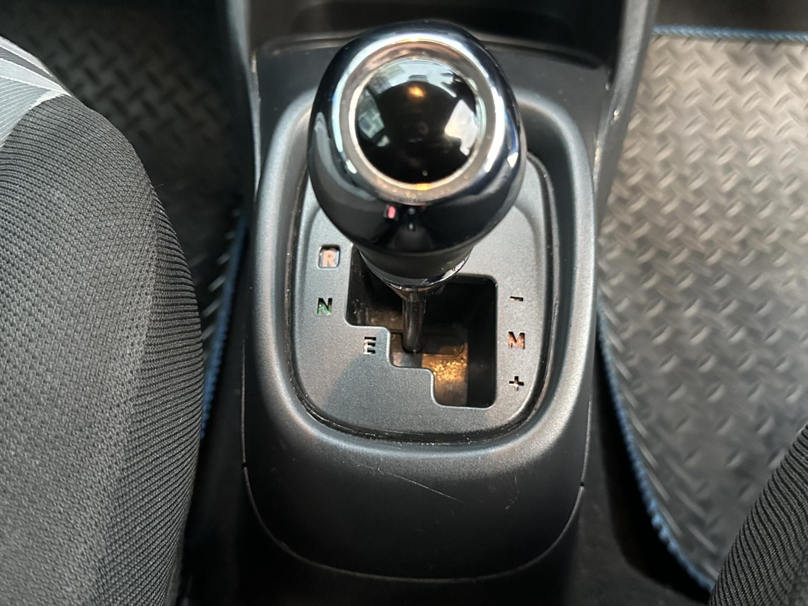 Peugeot 108 1.0 Active Hatchback 5dr Petrol 2 Tronic Euro 6 (68 ps)