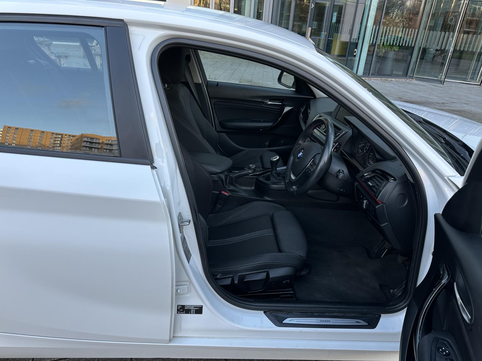 BMW 1 Series 2.0 118d Sport Hatchback 5dr Diesel Manual Euro 6 (s/s) (150 ps)