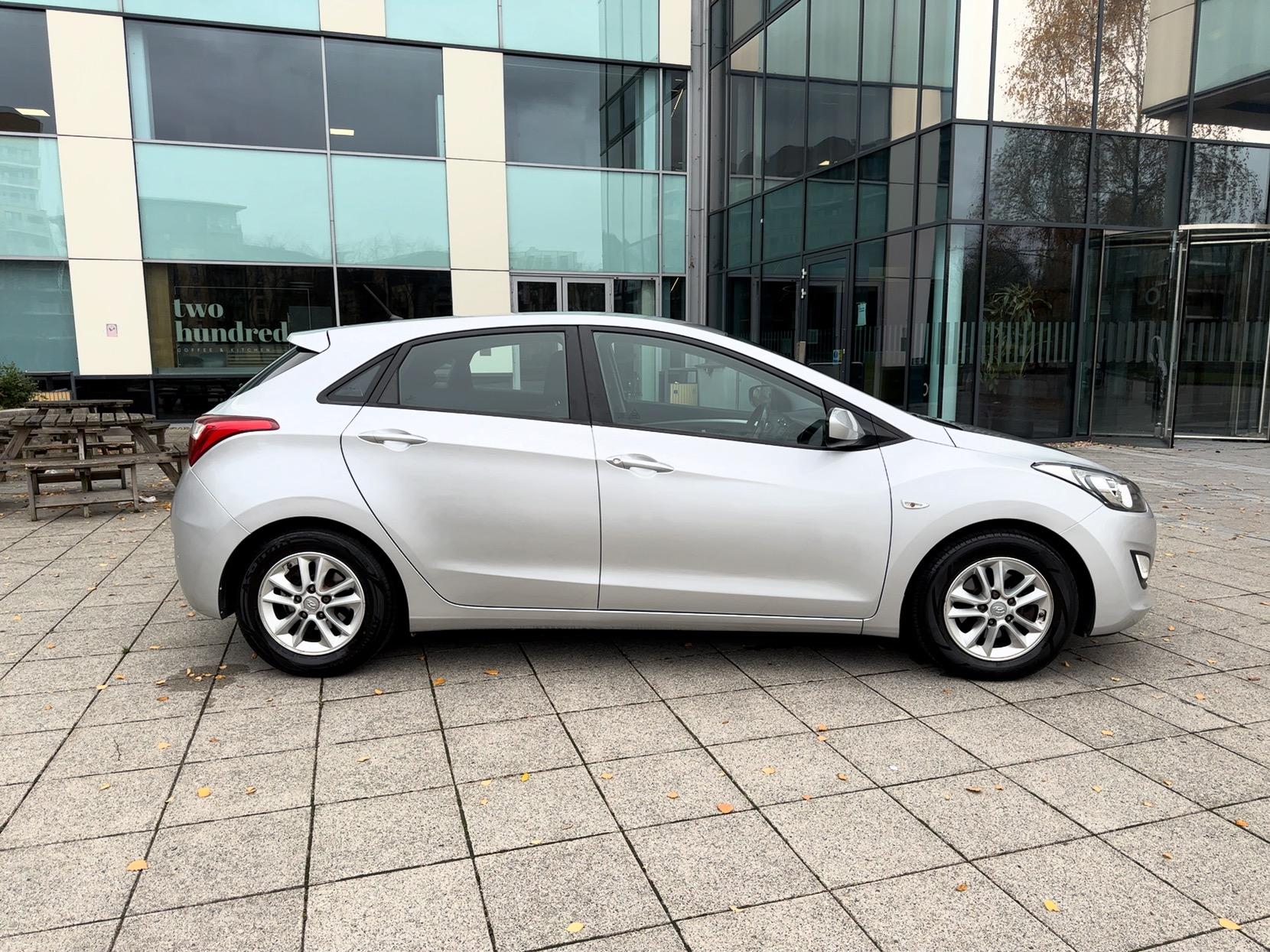 Hyundai i30 1.4 Active Hatchback 5dr Petrol Manual Euro 5 (100 ps)