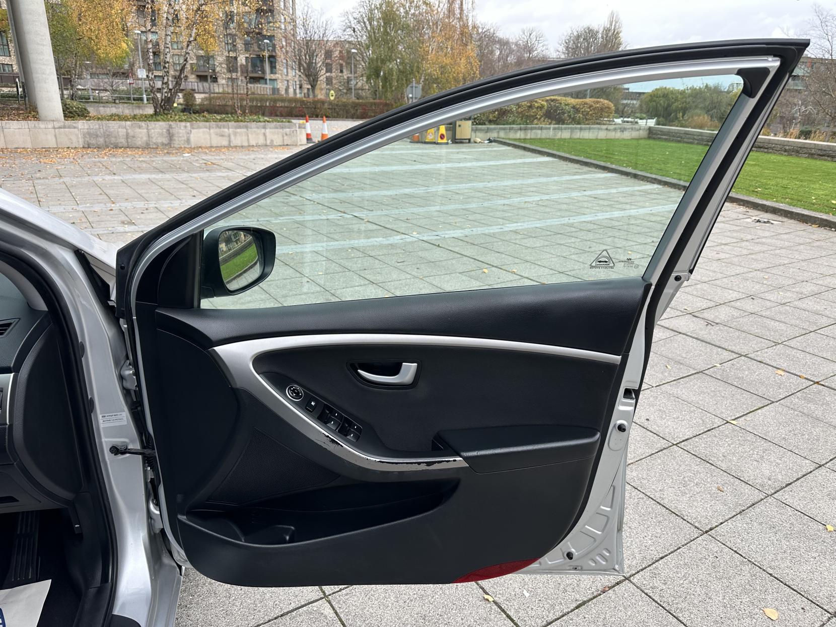 Hyundai i30 1.4 Active Hatchback 5dr Petrol Manual Euro 5 (100 ps)