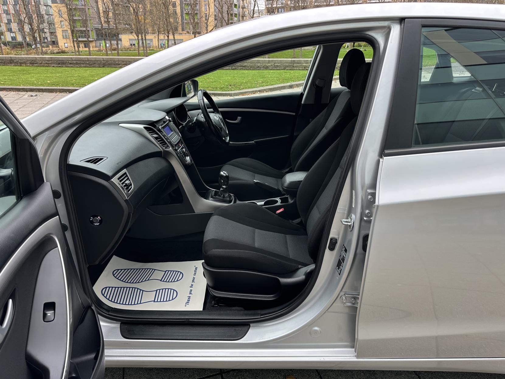 Hyundai i30 1.4 Active Hatchback 5dr Petrol Manual Euro 5 (100 ps)