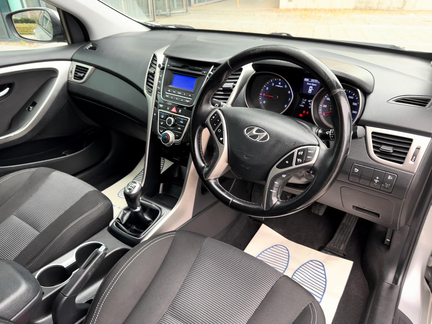 Hyundai i30 1.4 Active Hatchback 5dr Petrol Manual Euro 5 (100 ps)