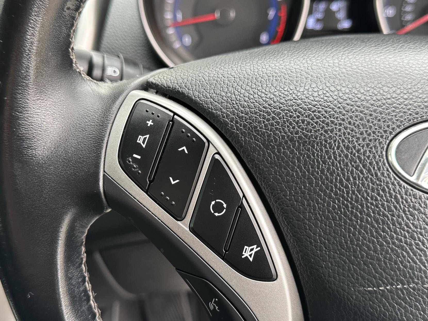 Hyundai i30 1.4 Active Hatchback 5dr Petrol Manual Euro 5 (100 ps)