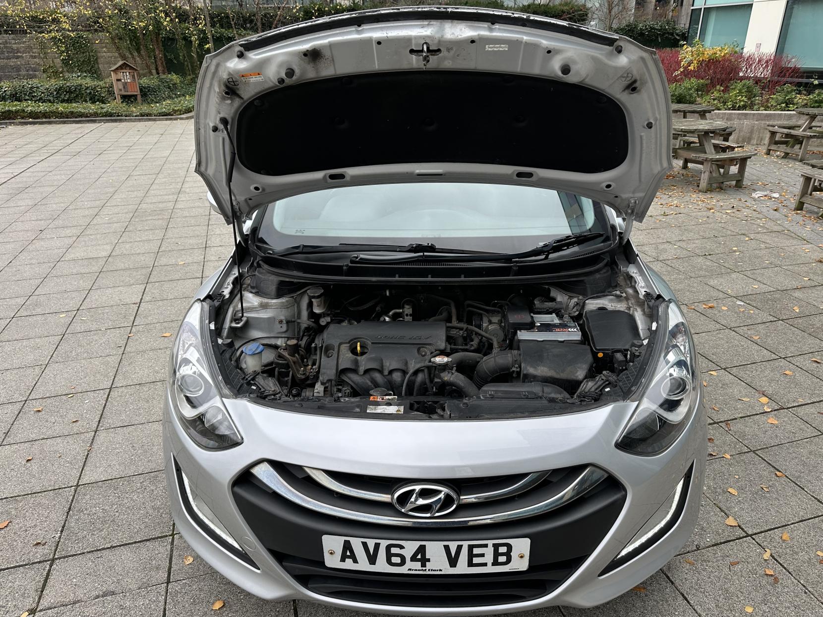 Hyundai i30 1.4 Active Hatchback 5dr Petrol Manual Euro 5 (100 ps)