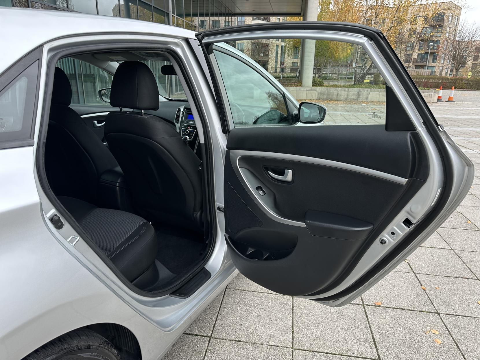 Hyundai i30 1.4 Active Hatchback 5dr Petrol Manual Euro 5 (100 ps)