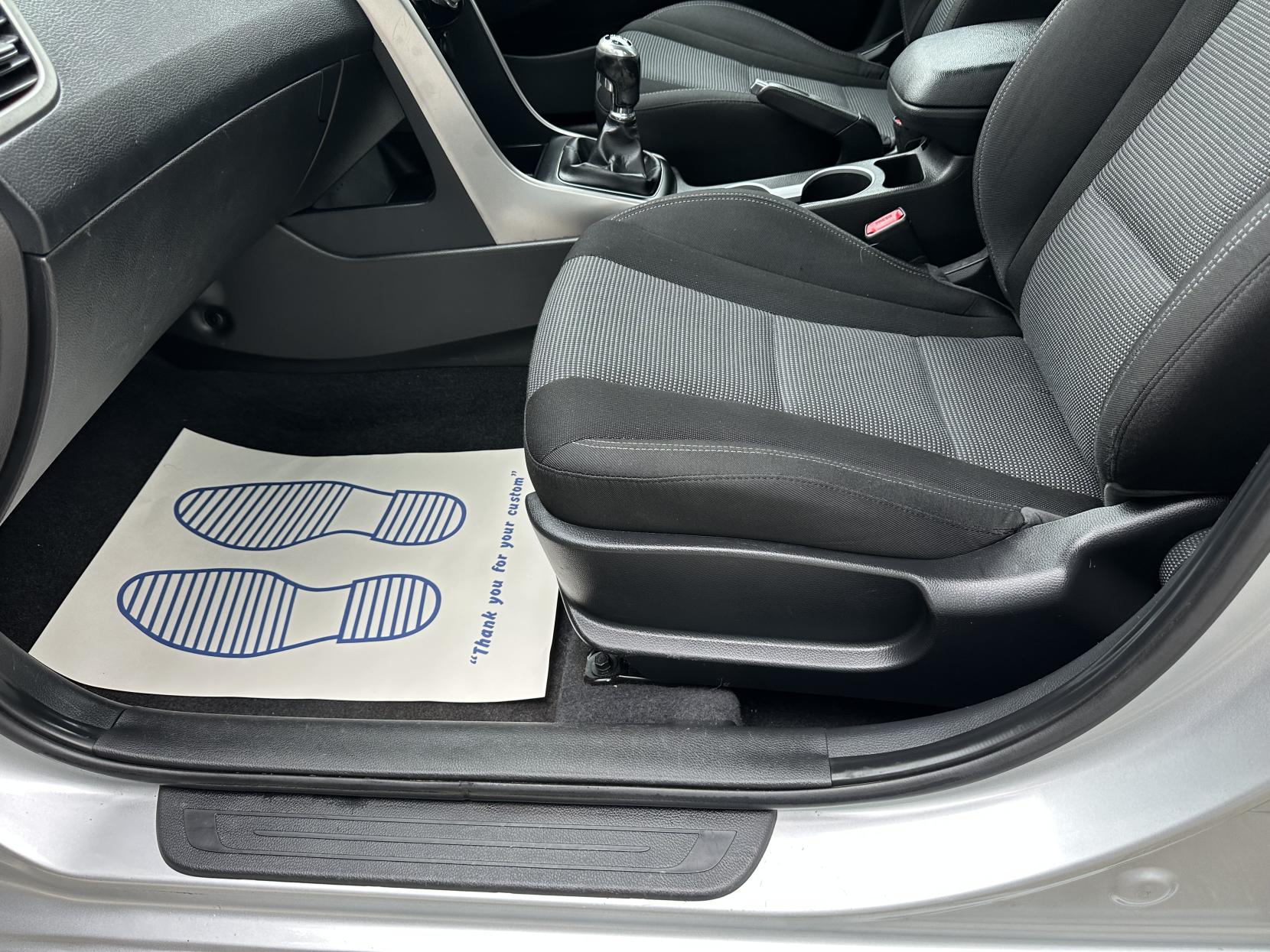 Hyundai i30 1.4 Active Hatchback 5dr Petrol Manual Euro 5 (100 ps)