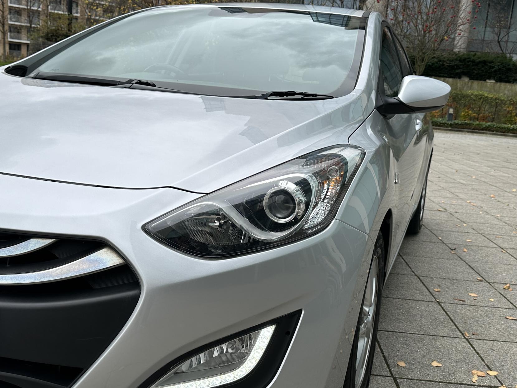 Hyundai i30 1.4 Active Hatchback 5dr Petrol Manual Euro 5 (100 ps)