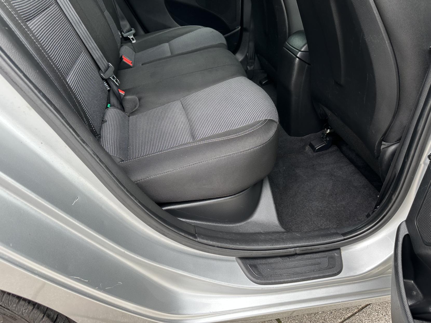 Hyundai i30 1.4 Active Hatchback 5dr Petrol Manual Euro 5 (100 ps)