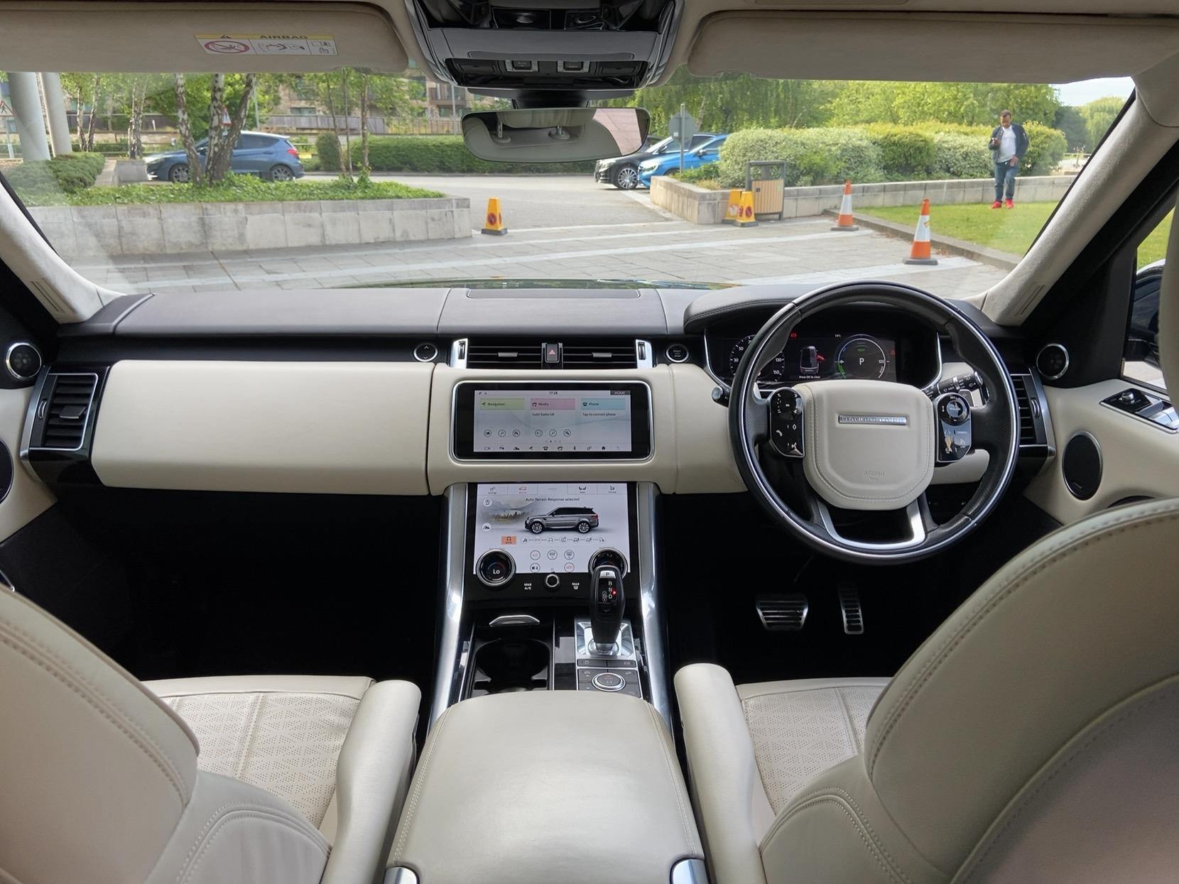 Land Rover Range Rover Sport 2.0 P400e 13.1kWh GPF Autobiography Dynamic SUV 5dr Petrol Plug-in Hybrid Auto 4WD Euro 6 (s/s) (404 ps)