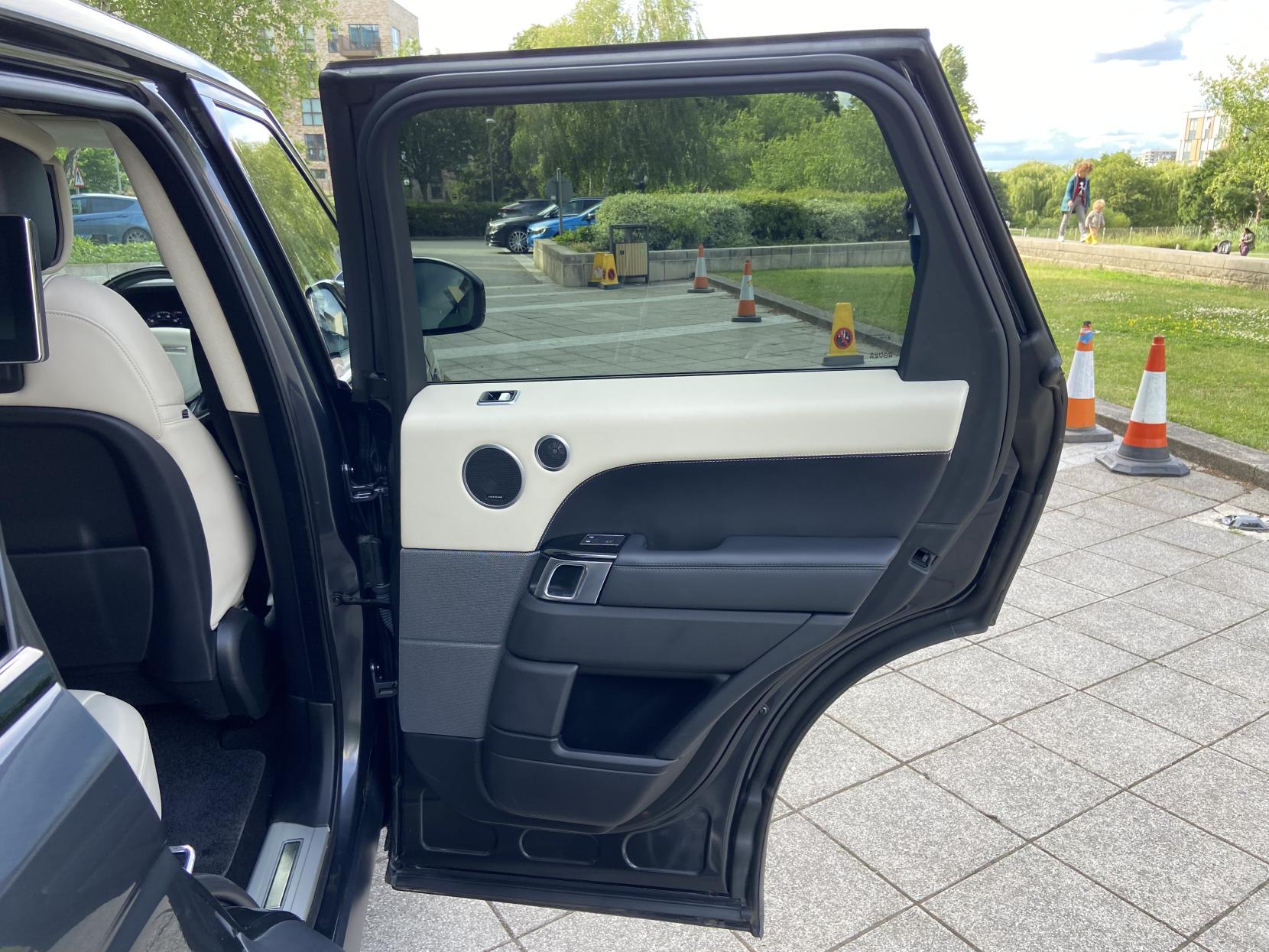 Land Rover Range Rover Sport 2.0 P400e 13.1kWh GPF Autobiography Dynamic SUV 5dr Petrol Plug-in Hybrid Auto 4WD Euro 6 (s/s) (404 ps)
