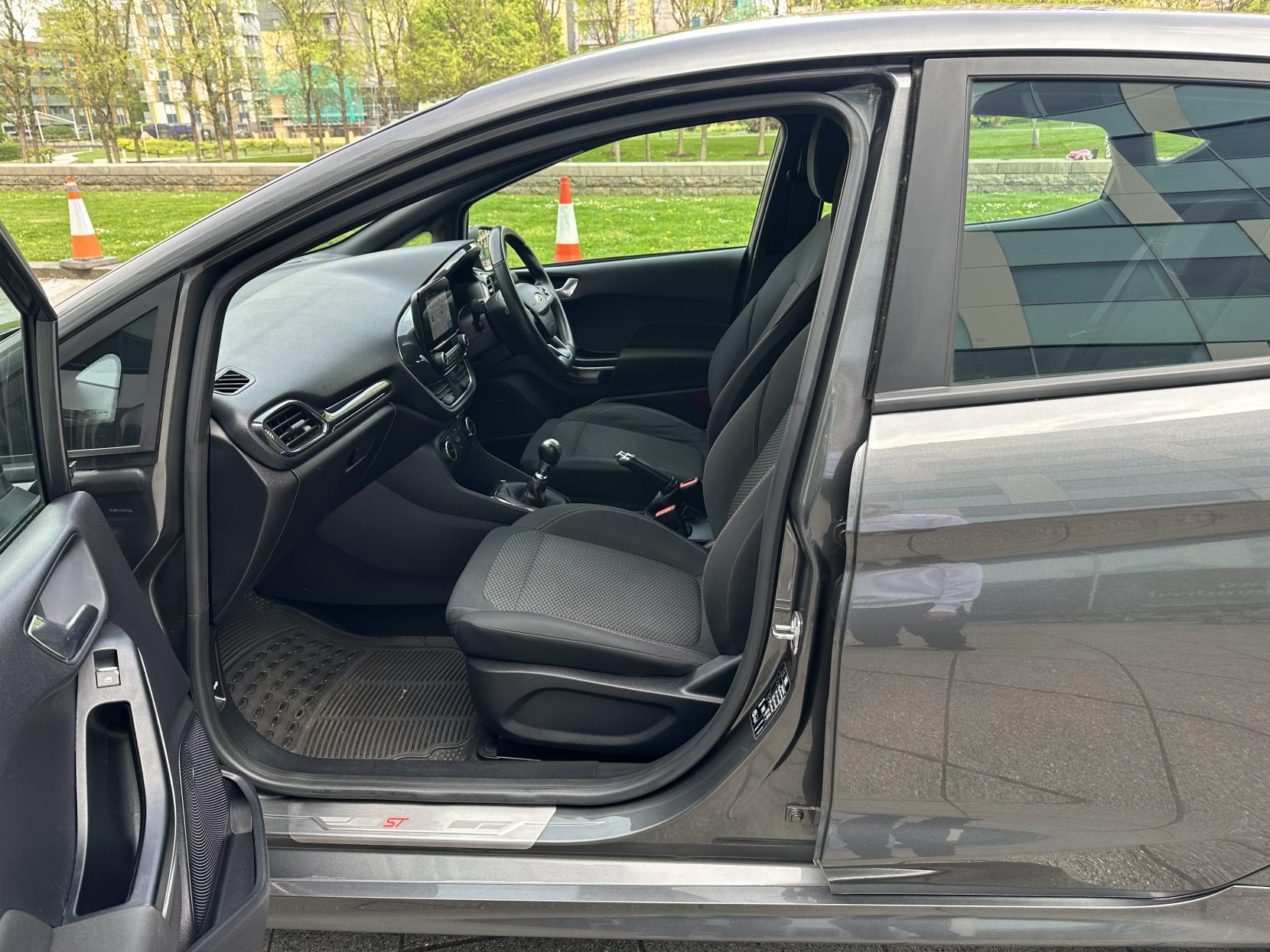 Ford Fiesta 1.0T EcoBoost ST-Line Hatchback 5dr Petrol Manual Euro 6 (s/s) (125 ps)