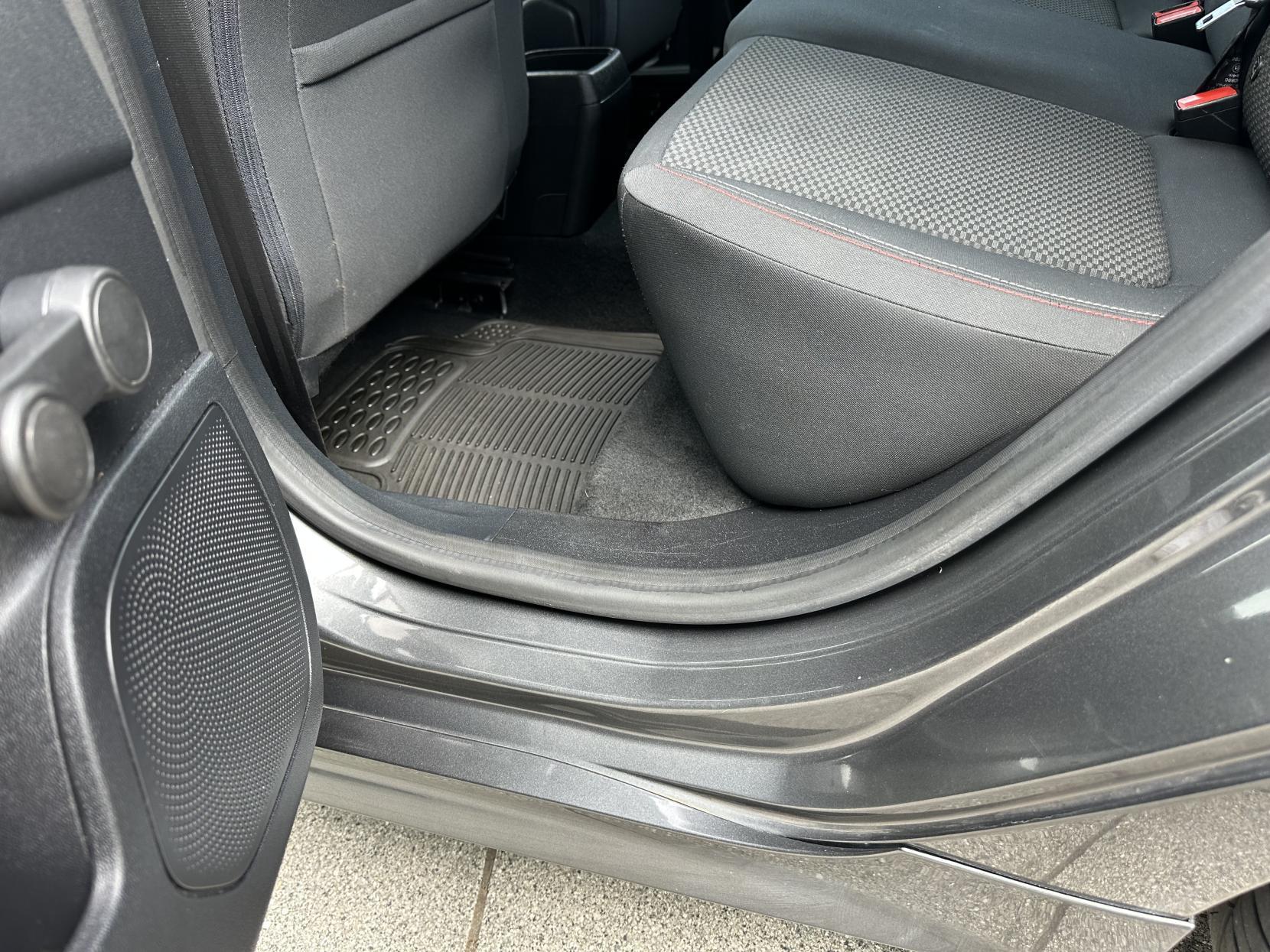 Ford Fiesta 1.0T EcoBoost ST-Line Hatchback 5dr Petrol Manual Euro 6 (s/s) (125 ps)