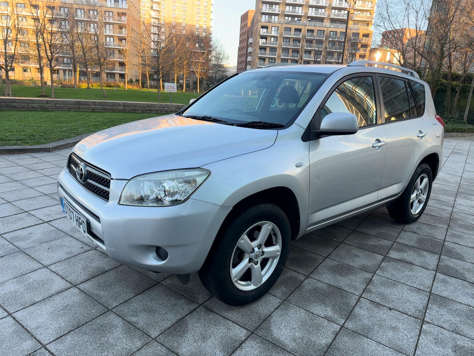 Toyota RAV4 2.0 XT3 SUV 5dr Petrol Automatic 4WD (212 g/km, 150 bhp)