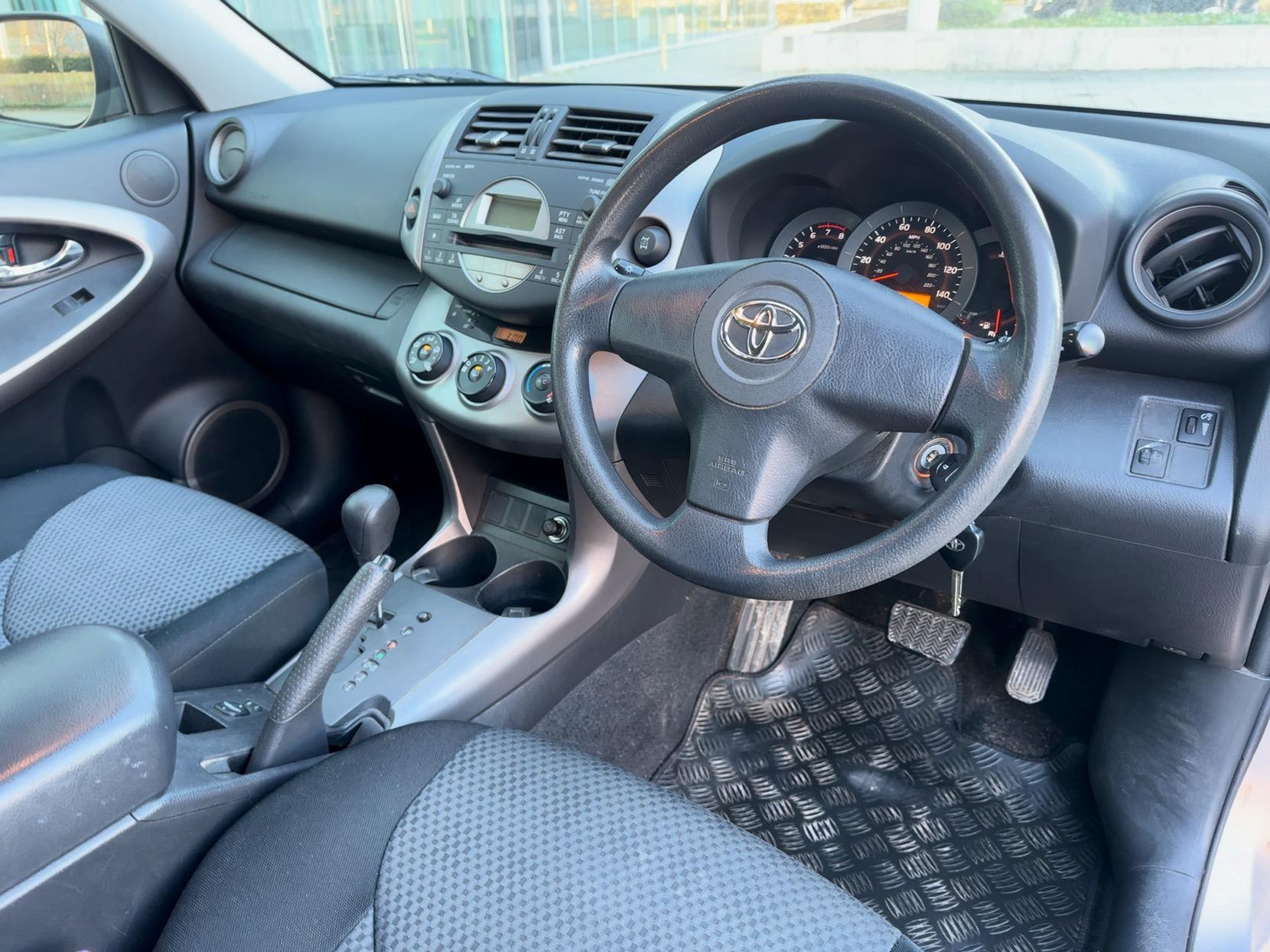Toyota RAV4 2.0 XT3 SUV 5dr Petrol Automatic 4WD (212 g/km, 150 bhp)