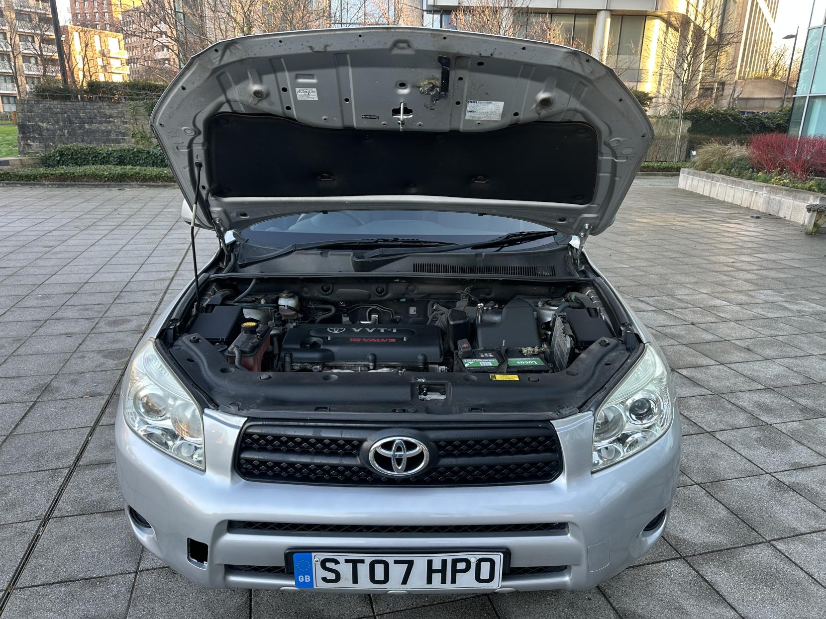 Toyota RAV4 2.0 XT3 SUV 5dr Petrol Automatic 4WD (212 g/km, 150 bhp)