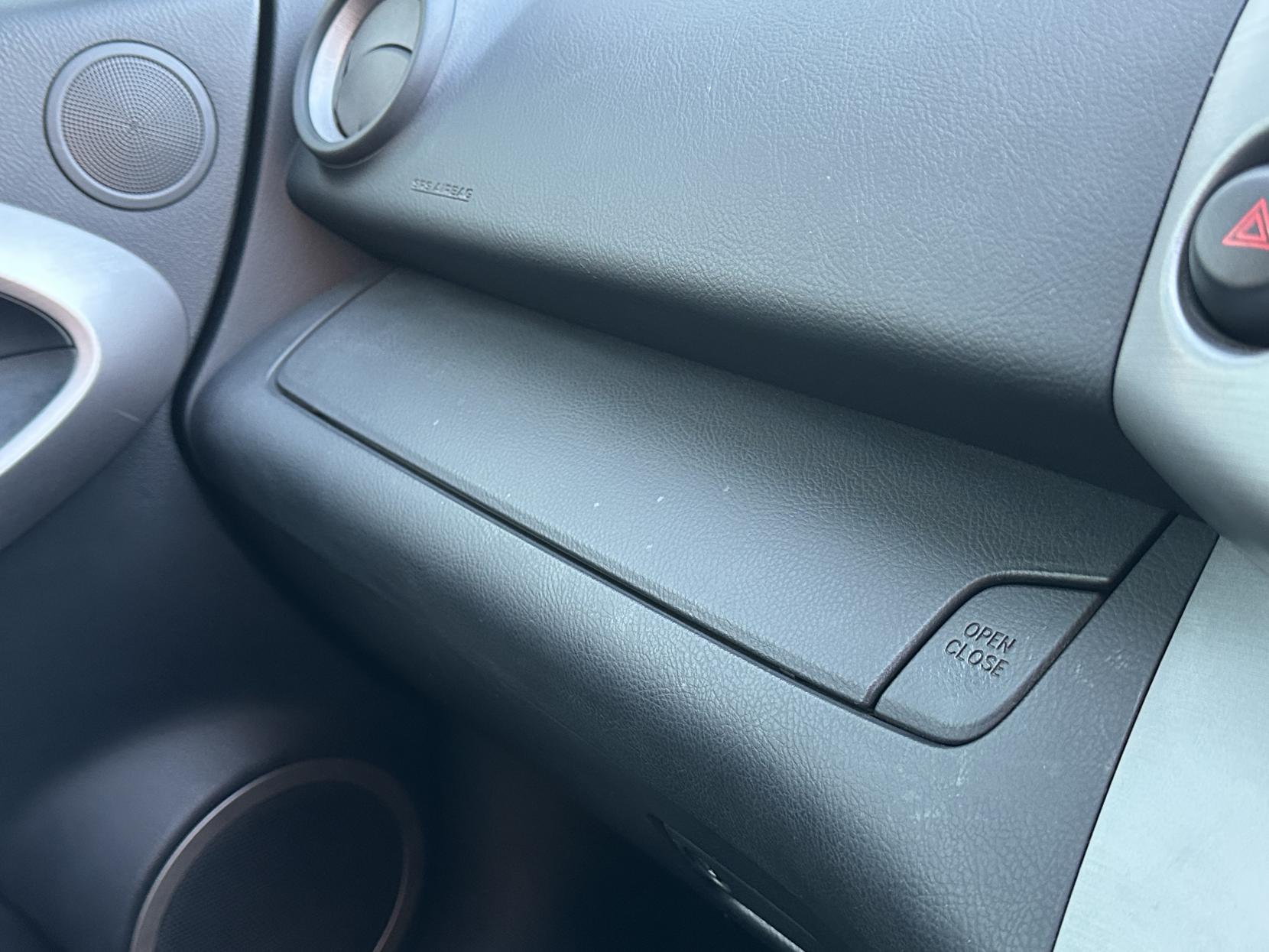 Toyota RAV4 2.0 XT3 SUV 5dr Petrol Automatic 4WD (212 g/km, 150 bhp)