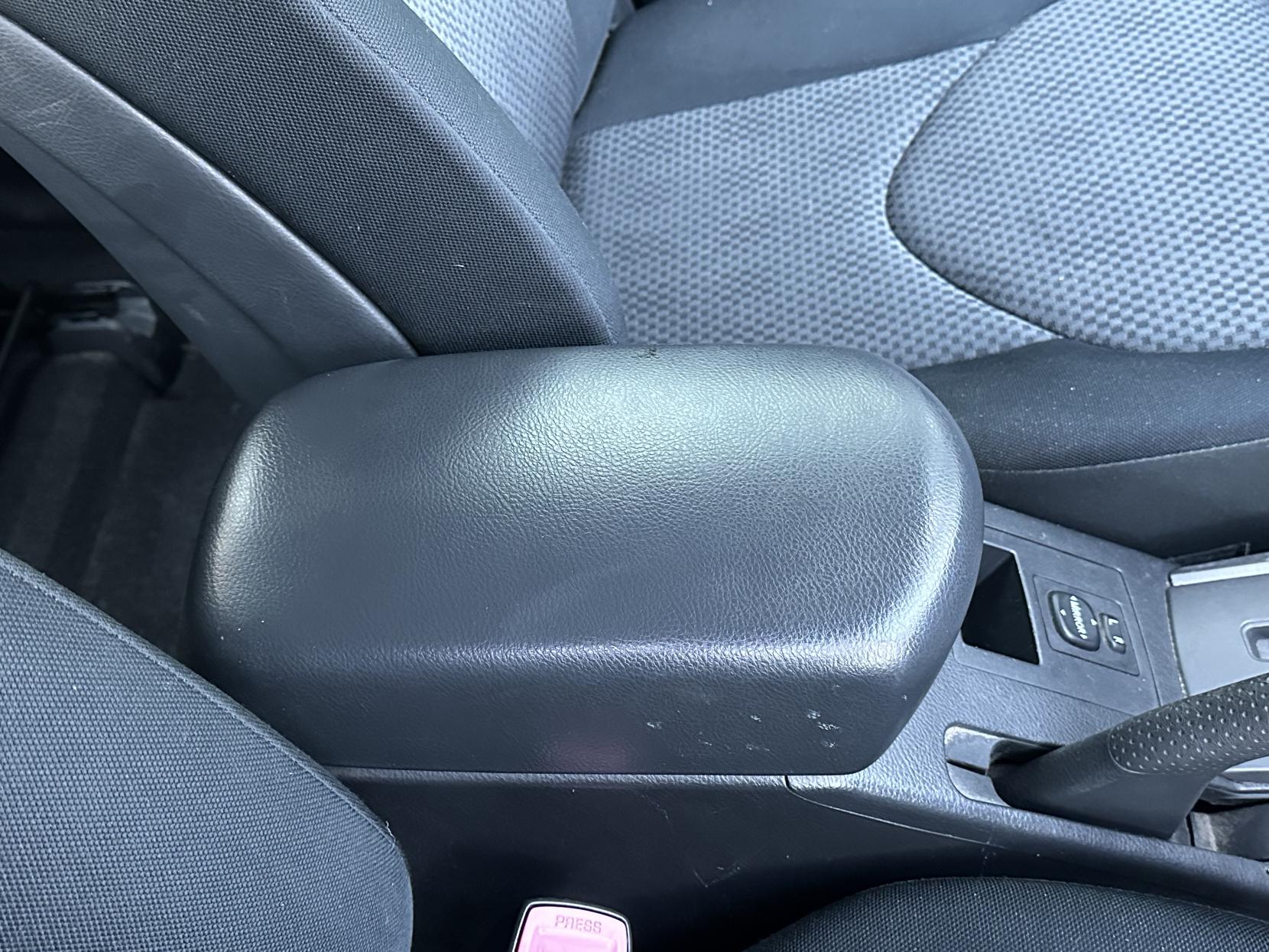 Toyota RAV4 2.0 XT3 SUV 5dr Petrol Automatic 4WD (212 g/km, 150 bhp)