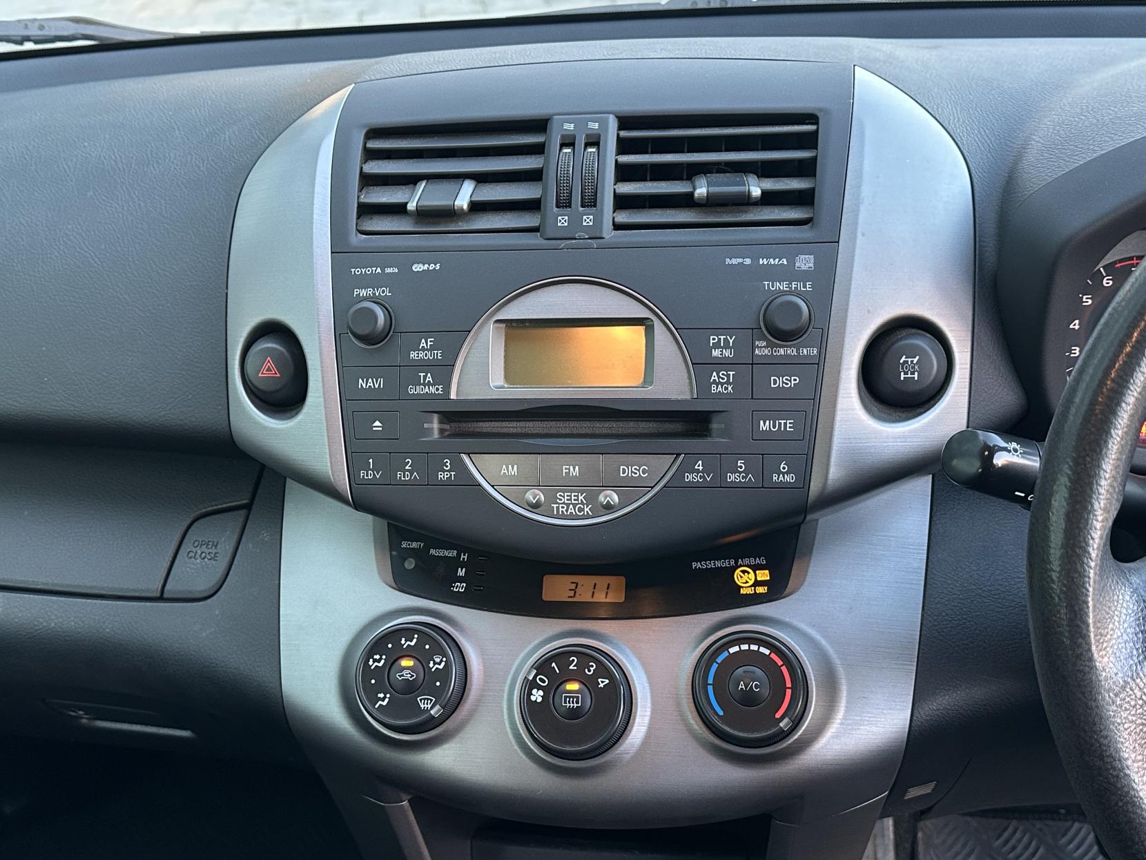 Toyota RAV4 2.0 XT3 SUV 5dr Petrol Automatic 4WD (212 g/km, 150 bhp)