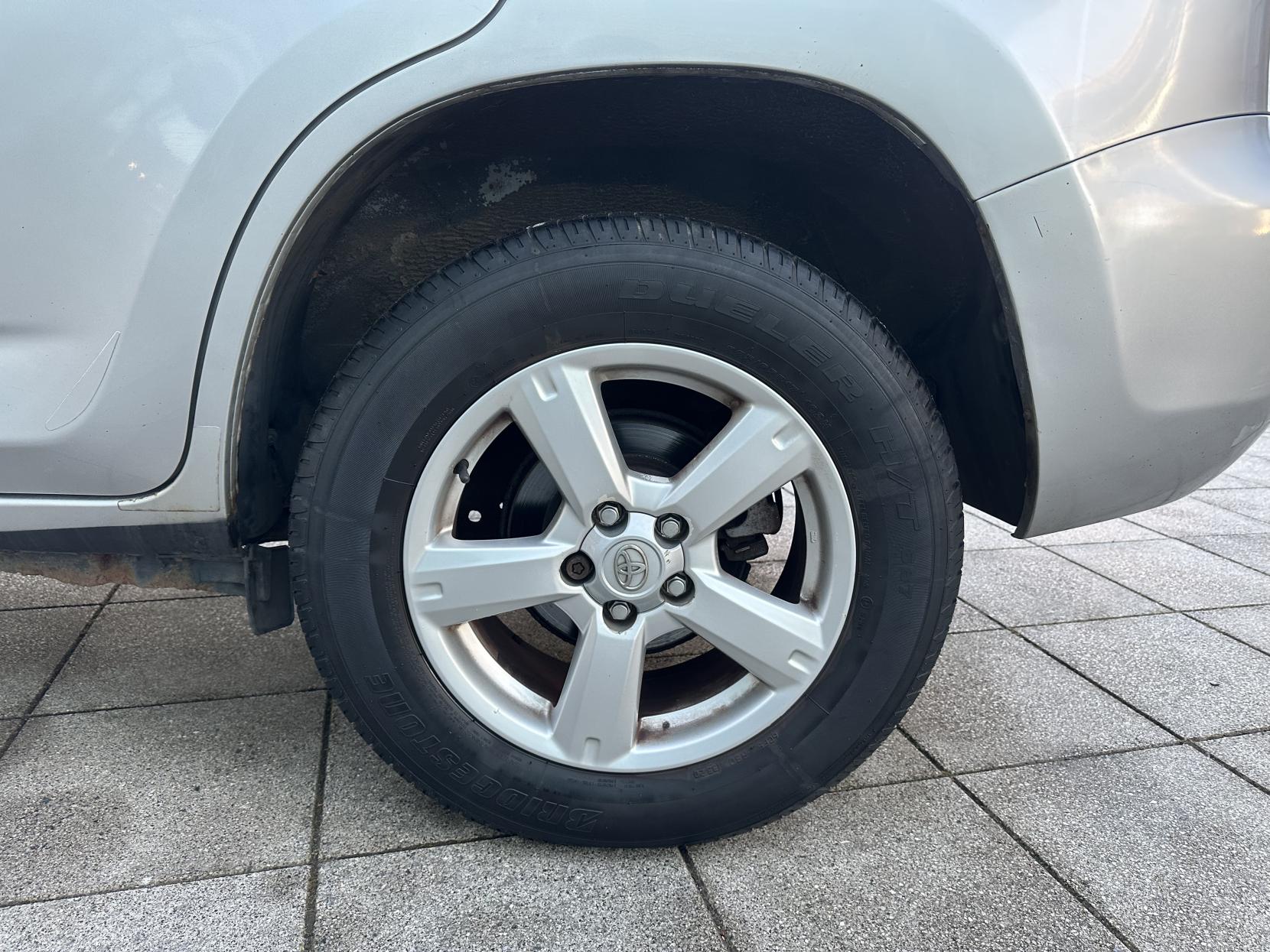 Toyota RAV4 2.0 XT3 SUV 5dr Petrol Automatic 4WD (212 g/km, 150 bhp)