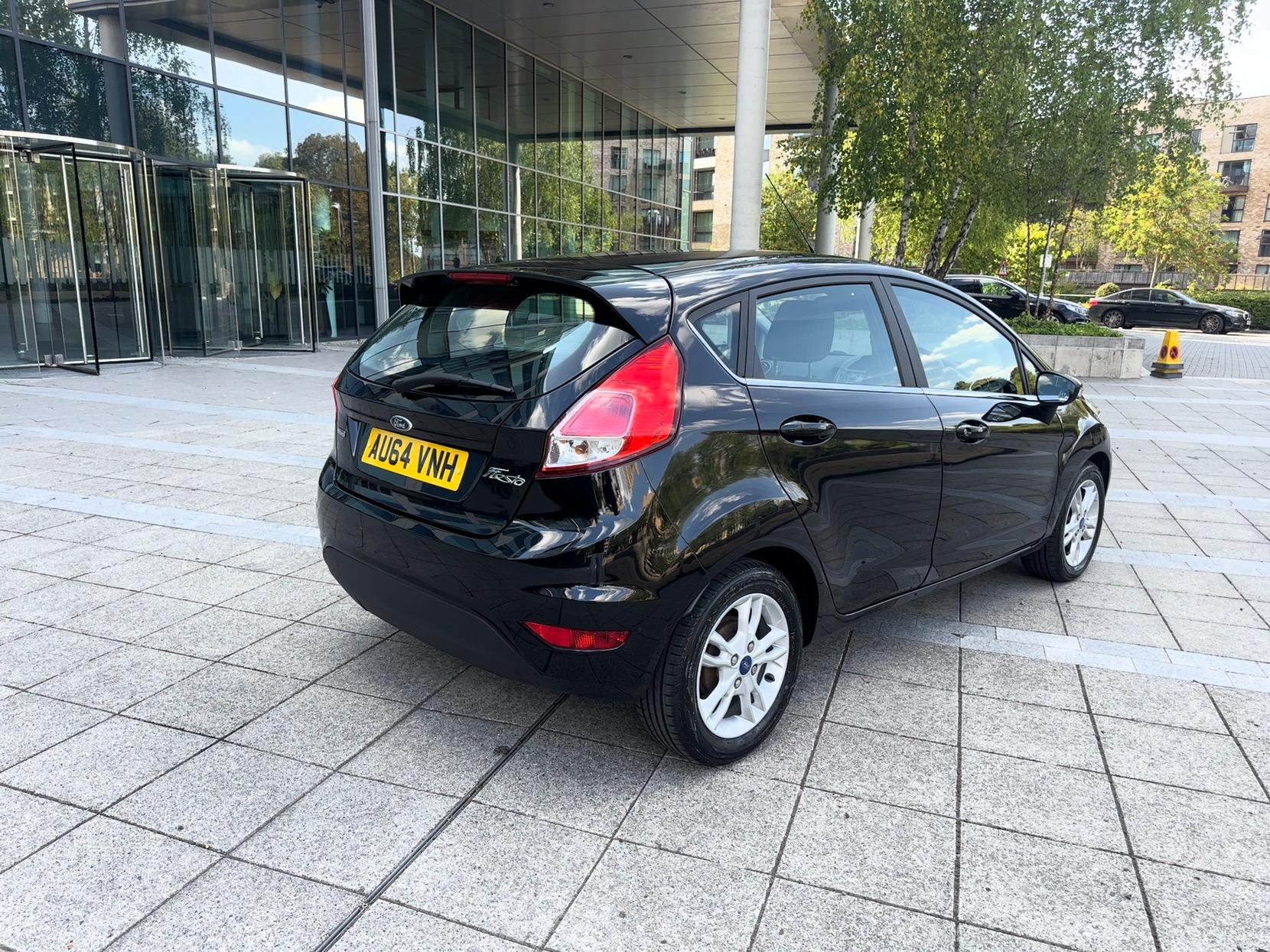 Ford Fiesta 1.0T EcoBoost Zetec Hatchback 5dr Petrol Manual Euro 5 (s/s) (100 ps)