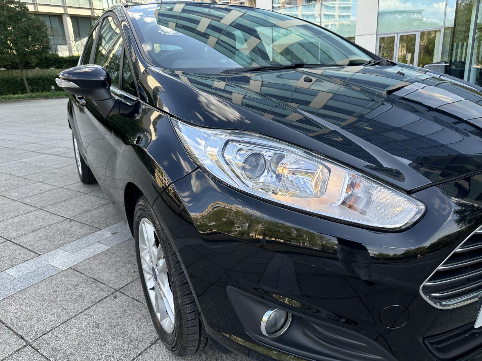 Ford Fiesta 1.0T EcoBoost Zetec Hatchback 5dr Petrol Manual Euro 5 (s/s) (100 ps)