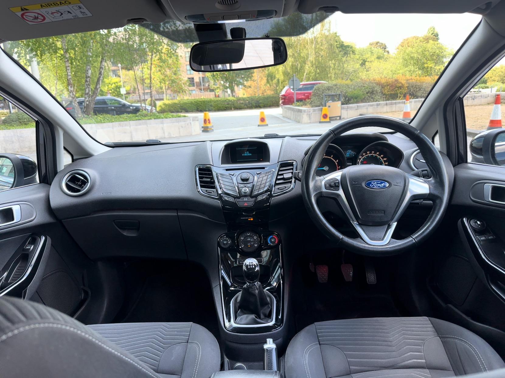 Ford Fiesta 1.0T EcoBoost Zetec Hatchback 5dr Petrol Manual Euro 5 (s/s) (100 ps)